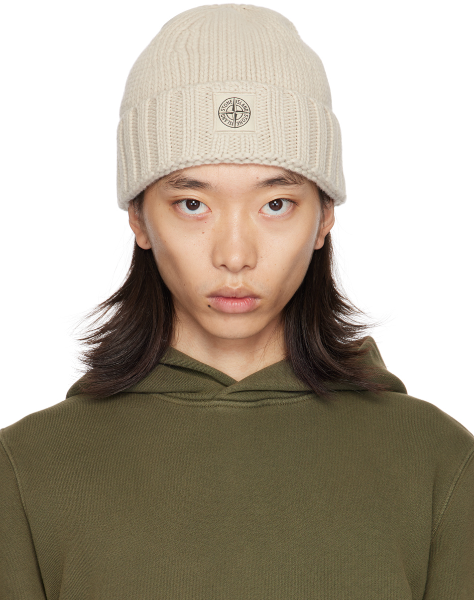 Shop Stone Island オフホワイト ジーロンウール ビーニー In V0097 Plaster