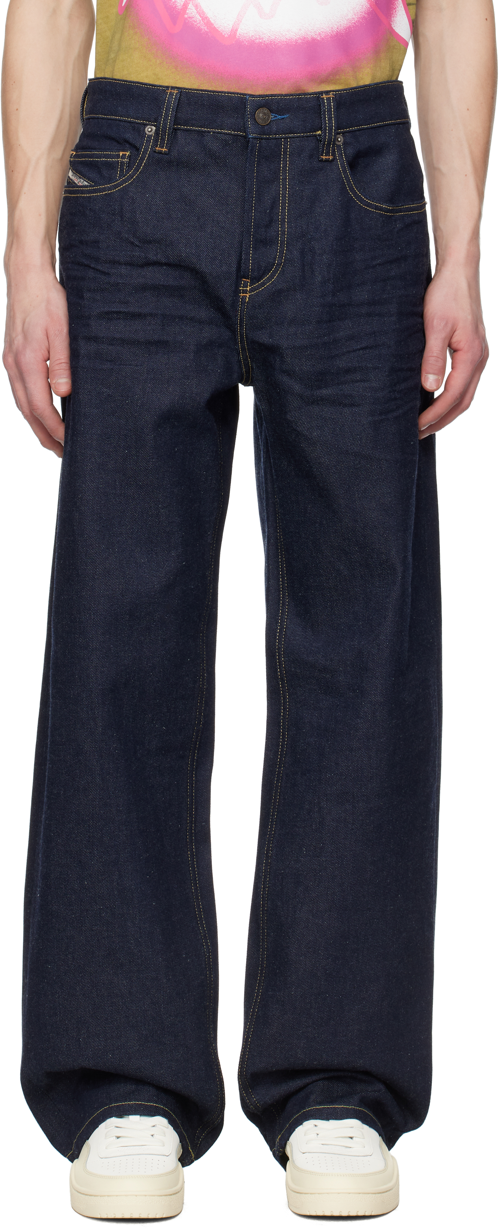 Dieselのブルー 2001 D-Macro ジーンズがセール中