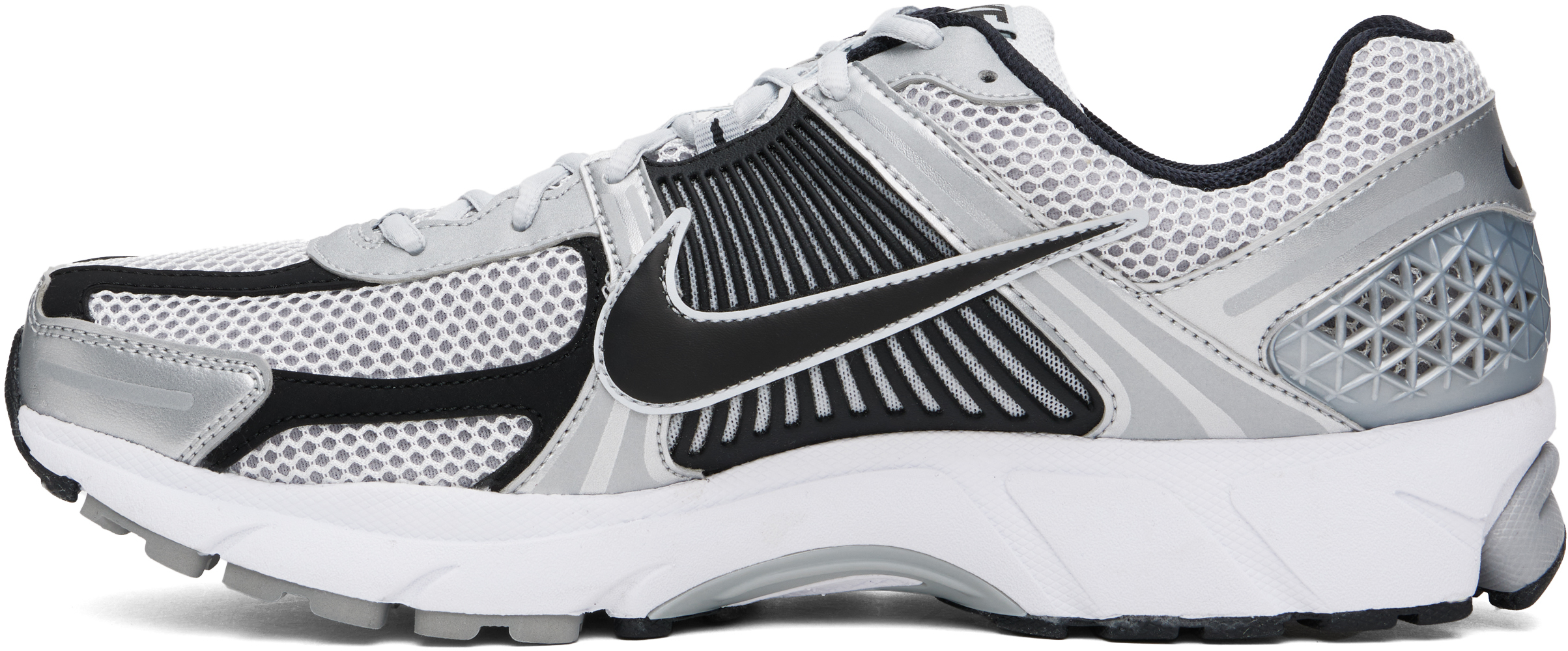 Nike Vomero 5 Sneaker In Metallic Silver/blac