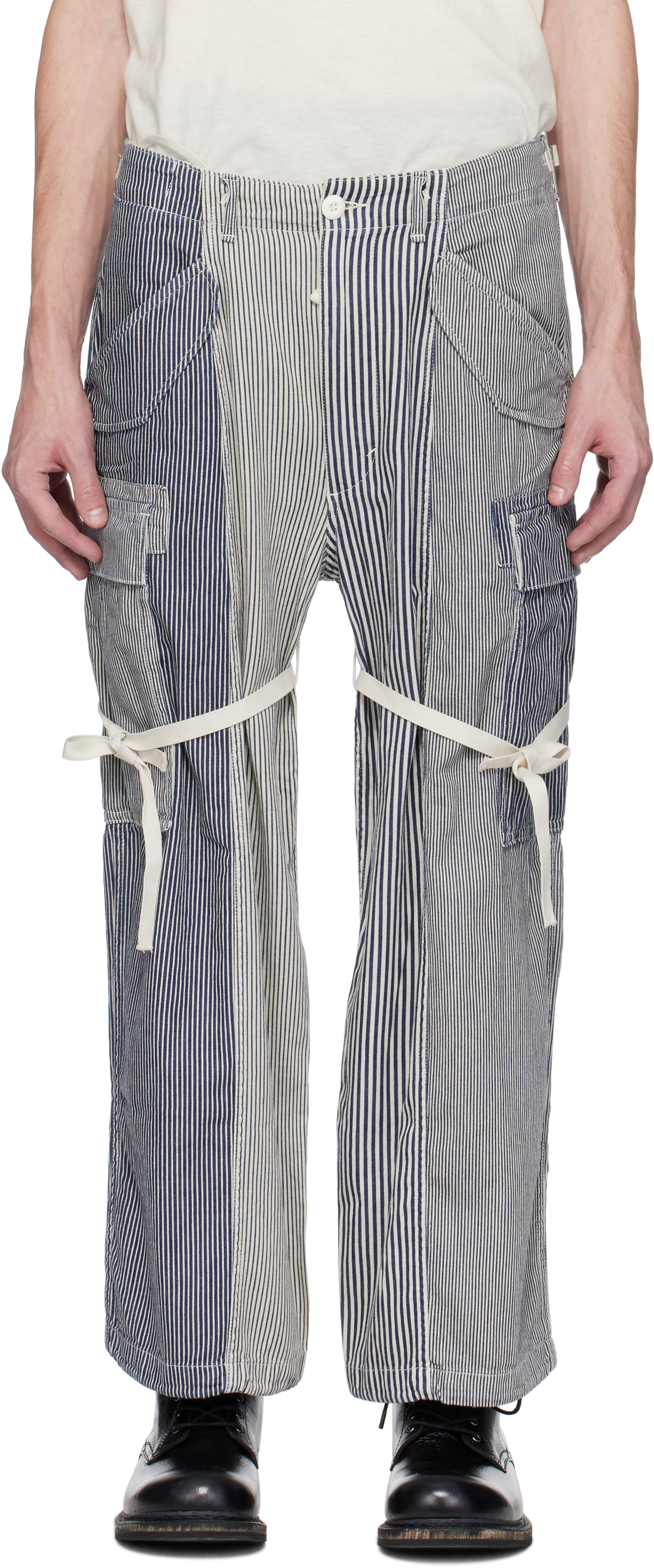 【関税込み】R13 ホワイト＆ネイビー クロップド カーゴパンツ 27573384_57358995_1000.jpg