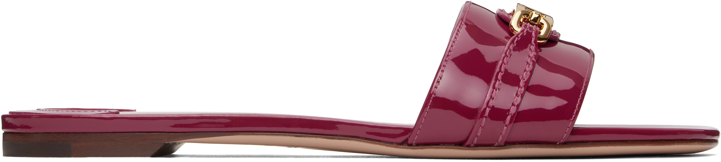 【関税込み】TOM FORD ピンク レザー フラットサンダル TOM FORDのピンク レザー フラットサンダルがセール中