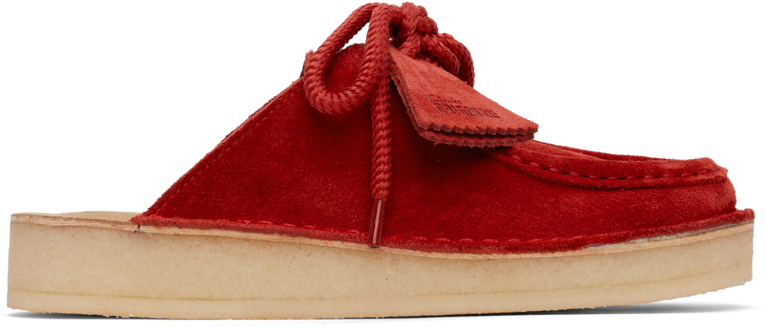 【関税込み】Clarks Originals レッド Desert Nomad クロッグ Clarks Originals: Red Desert Nomad Mules | SSENSE