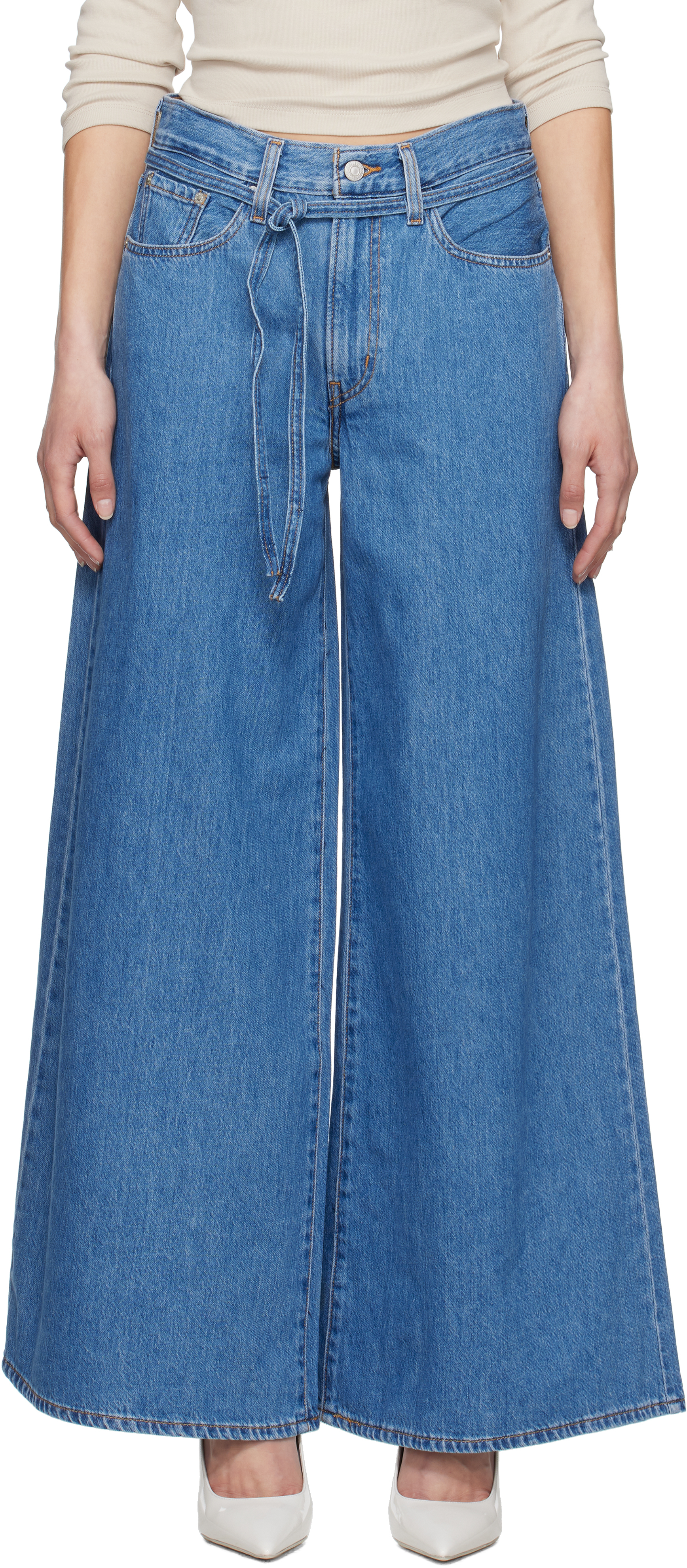 Levi'sのブルー XL Superwide ジーンズがセール中