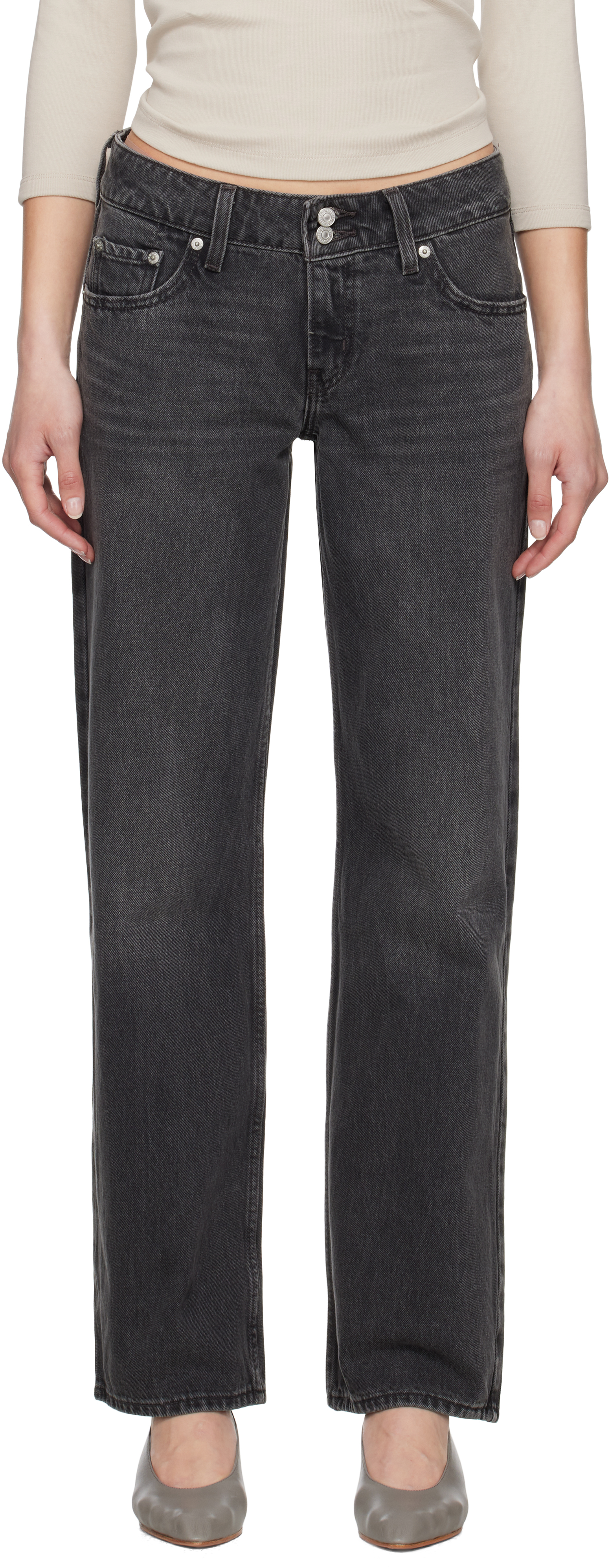 【関税込み】Levi's ブラック Superlow ルーズジーンズ Levi'sのブラック Superlow ルーズジーンズがセール中