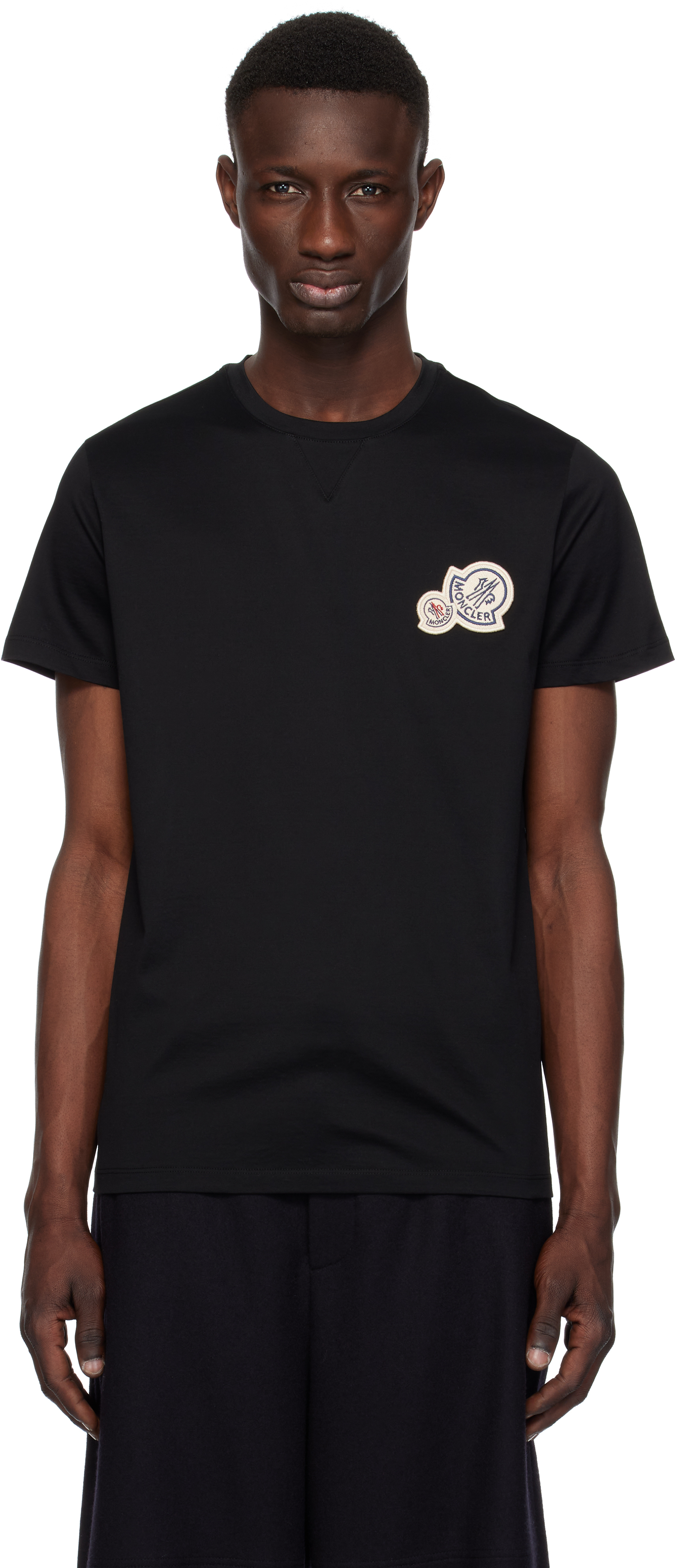 Moncler: ブラック ダブルロゴパッチ コットン Tシャツ | SSENSE Moncler: ブラック ダブルロゴパッチ コットン Tシャツ | SSENSE