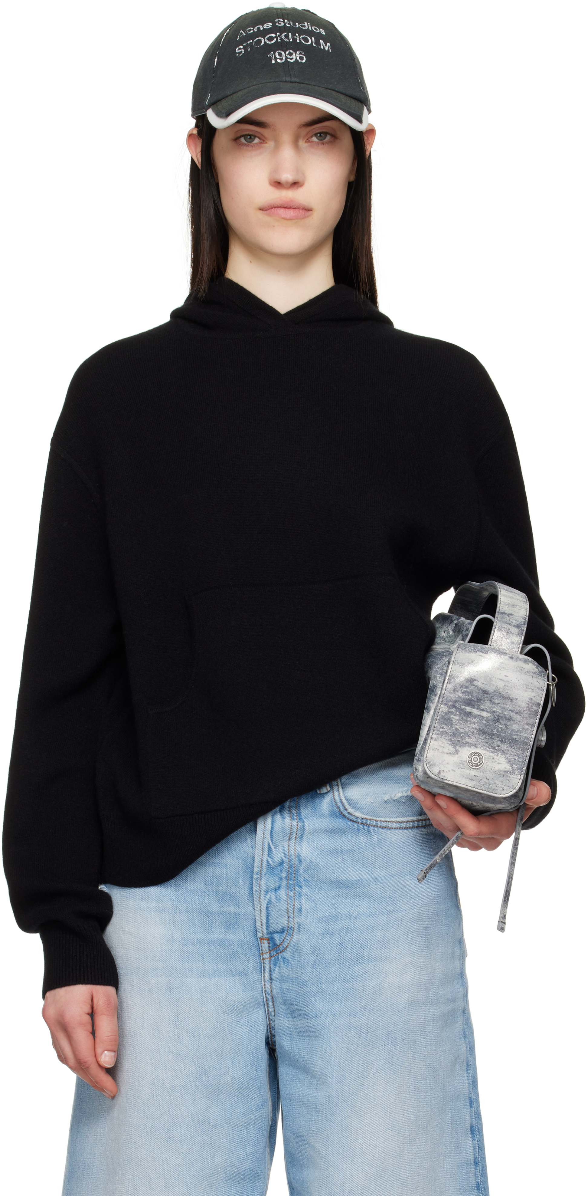 【関税込み】Acne Studios ブラック カシミヤ フーディ Acne Studiosのブラック カシミヤ フーディがセール中