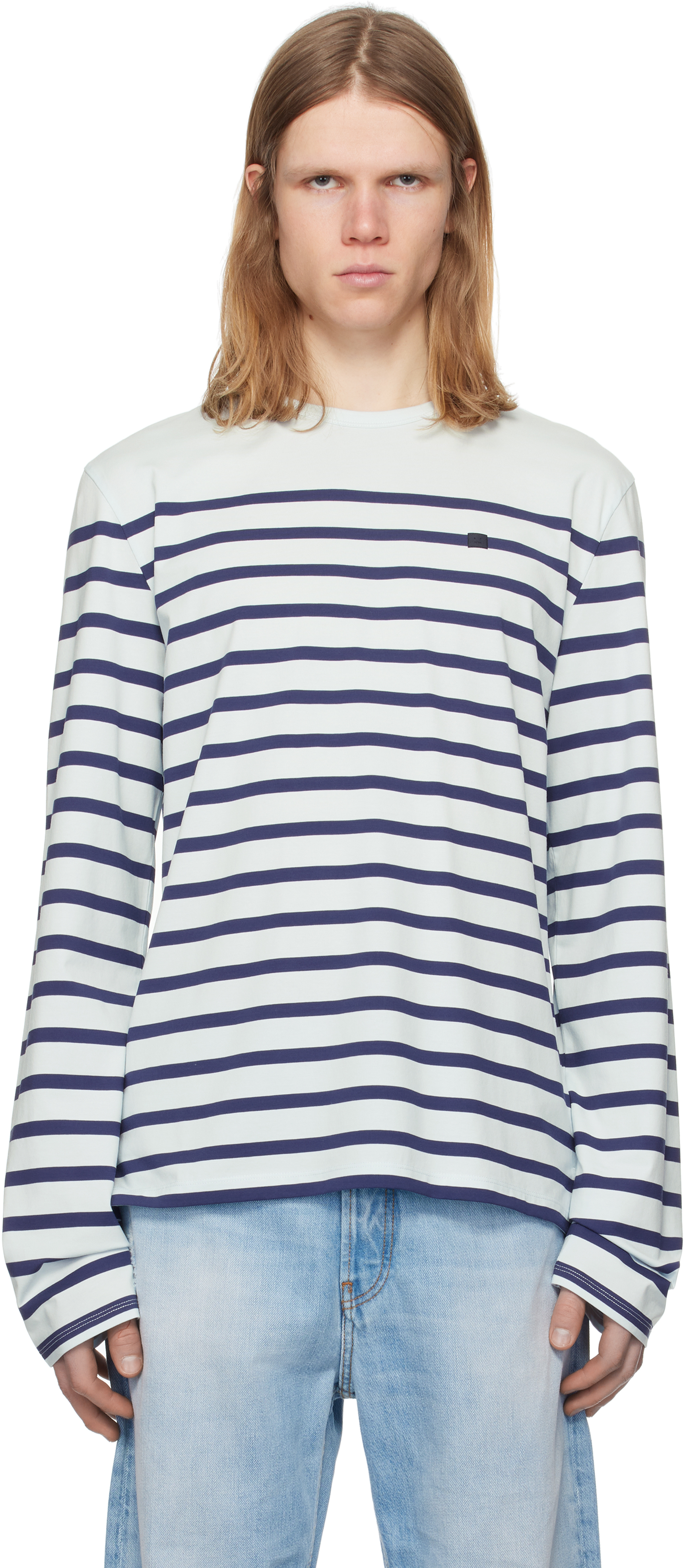 【関税込み】Acne Studios ブルー 長袖Tシャツ Acne Studiosのブルー 長袖Tシャツがセール中