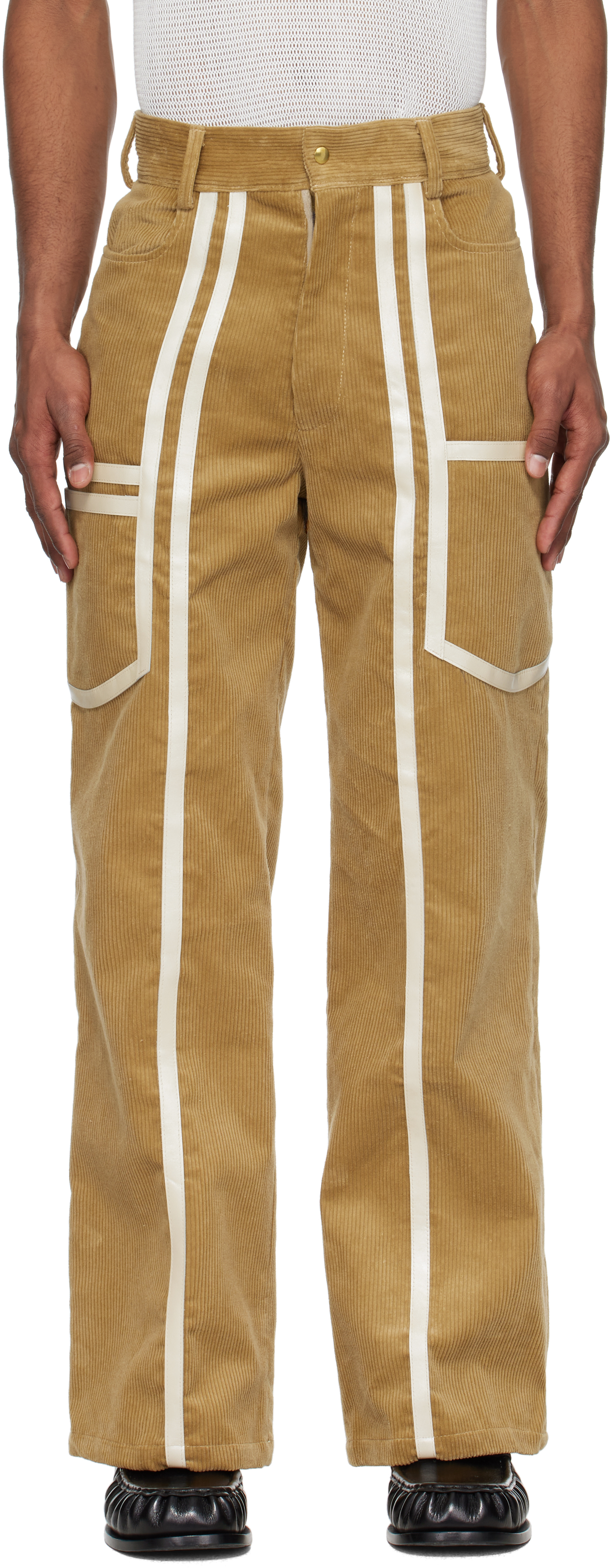 Stanley Raffington: ベージュ コーデュロイ カーゴパンツ Stanley Raffington: ベージュ コーデュロイ カーゴパンツ