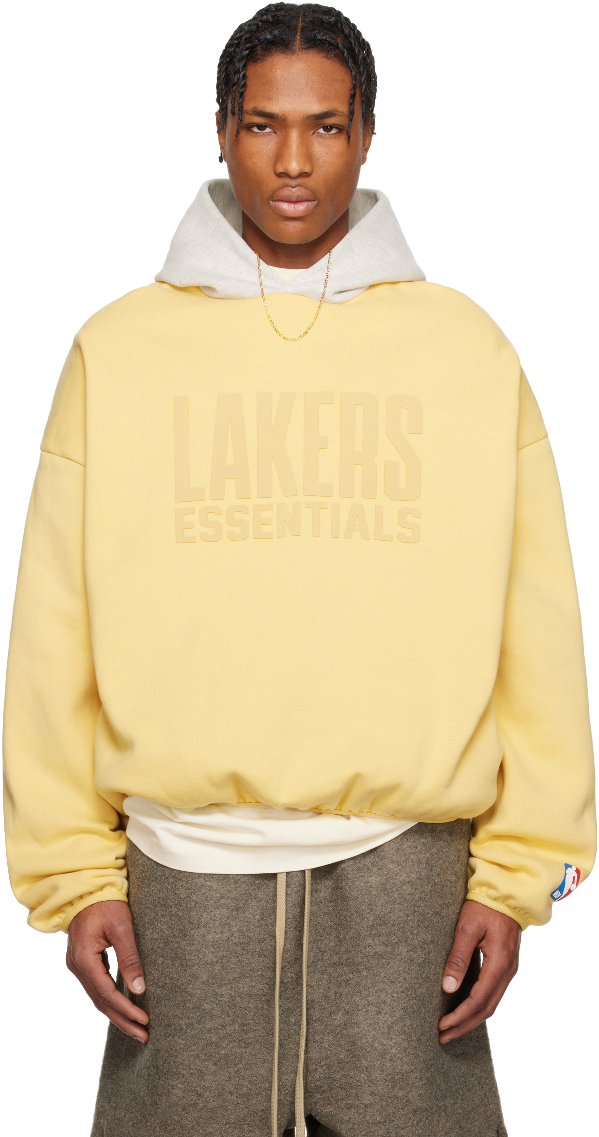 Fear of God ESSENTIALS: イエロー＆グレー NBA Lakers プルオーバー 