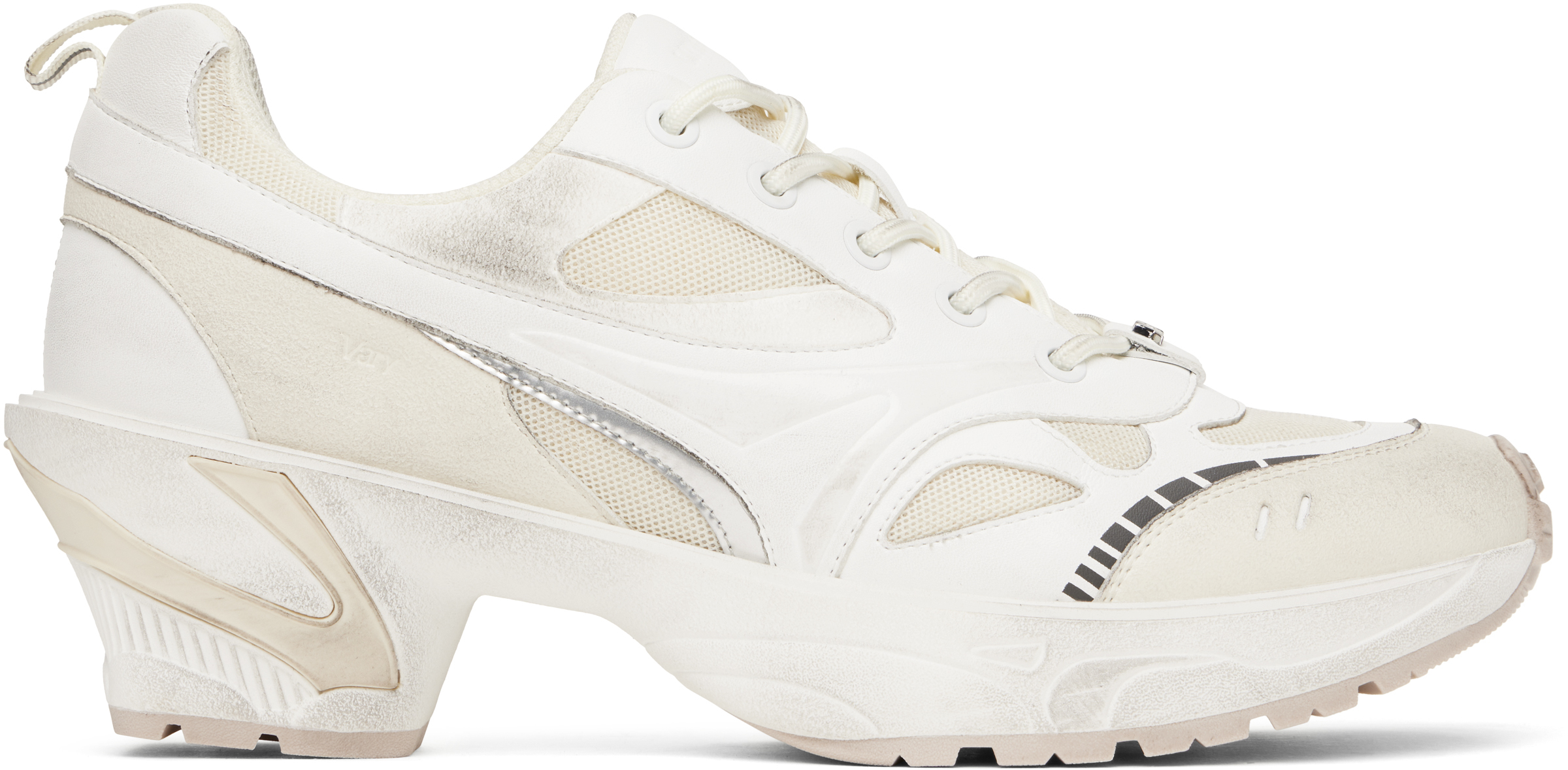 untitlab®のオフホワイト Lace Ups Flex Heel スニーカーがセール中