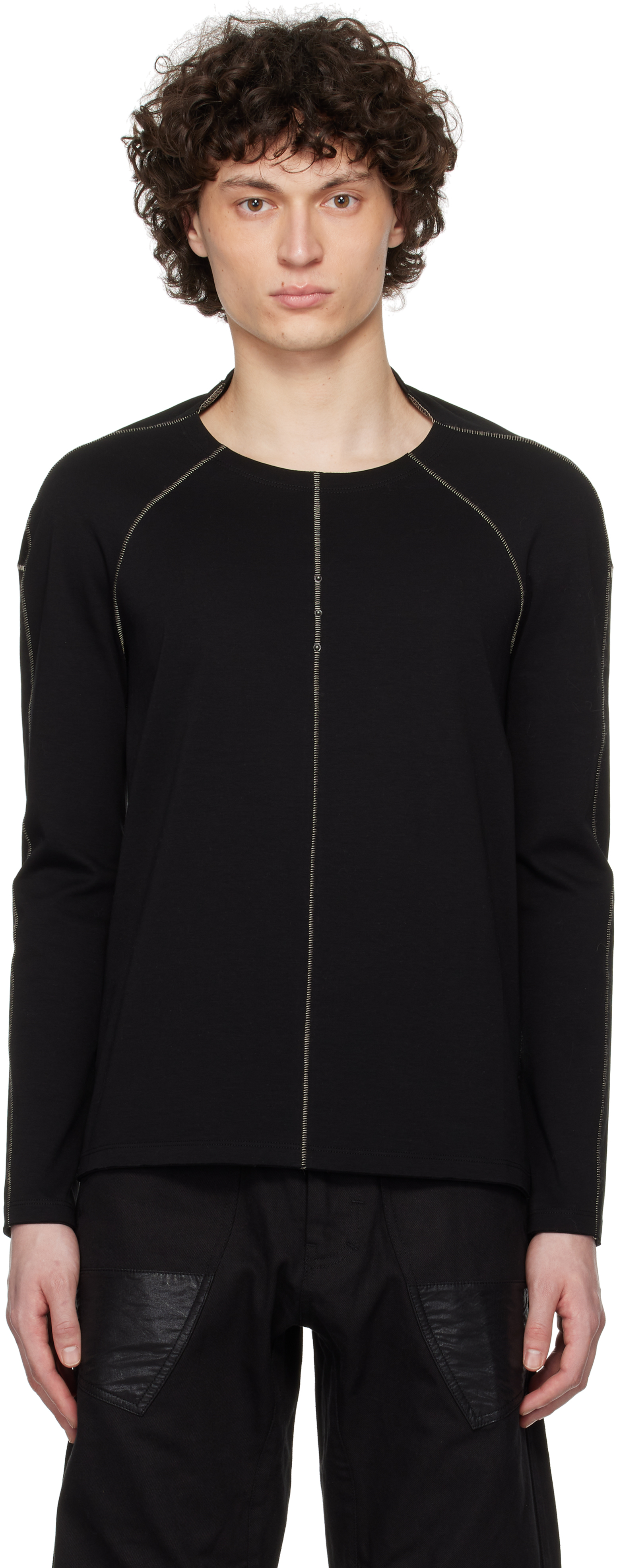 【関税込み】CARNET-ARCHIVE ブラック Human-Shell 長袖Tシャツ CARNET-ARCHIVEのブラック Human-Shell 長袖Tシャツがセール中