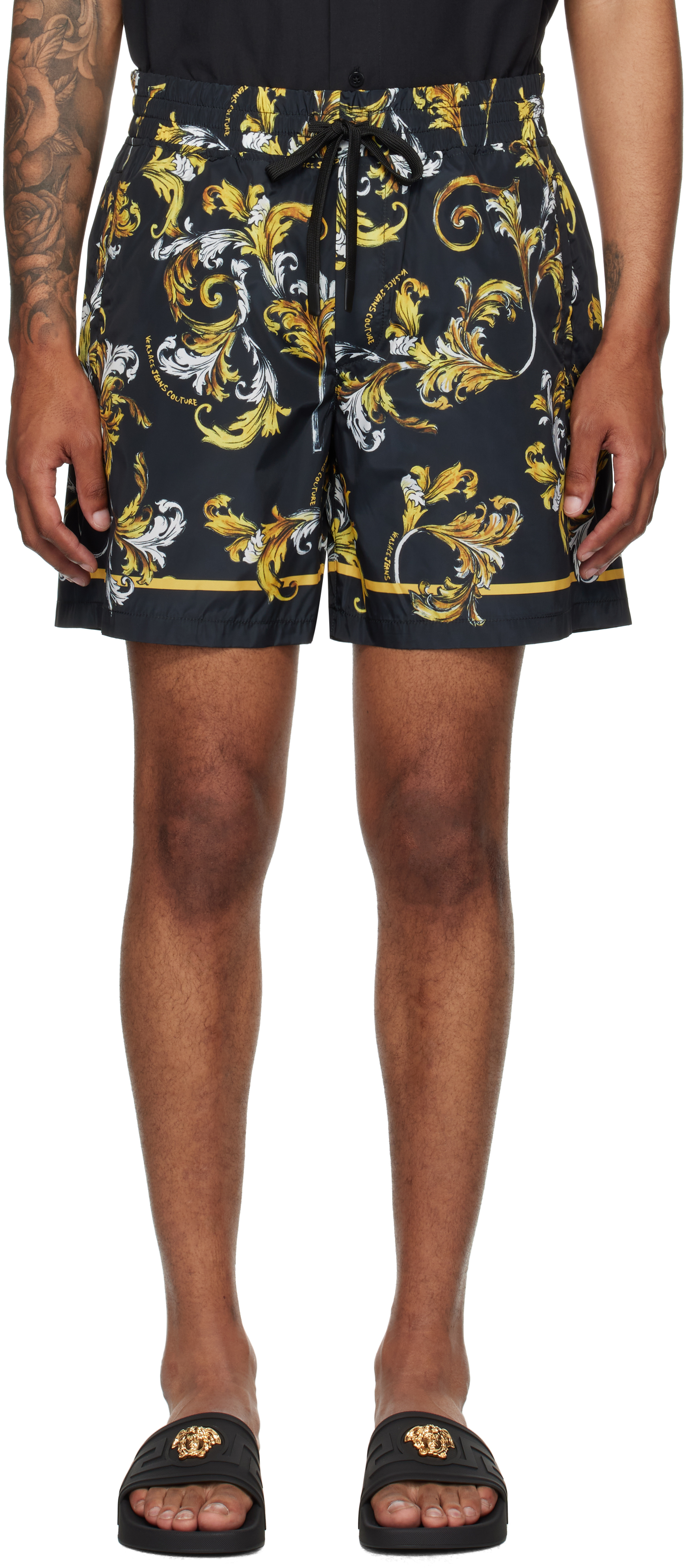 VERSACE ゴールド装飾 ショートパンツ サイズ24