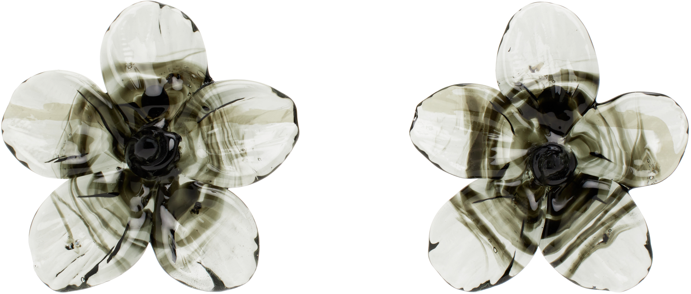 【関税込み】LEVENS JEWELS ブラック Hibiscus ピアス LEVENS JEWELSのブラック Hibiscus ピアスがセール中