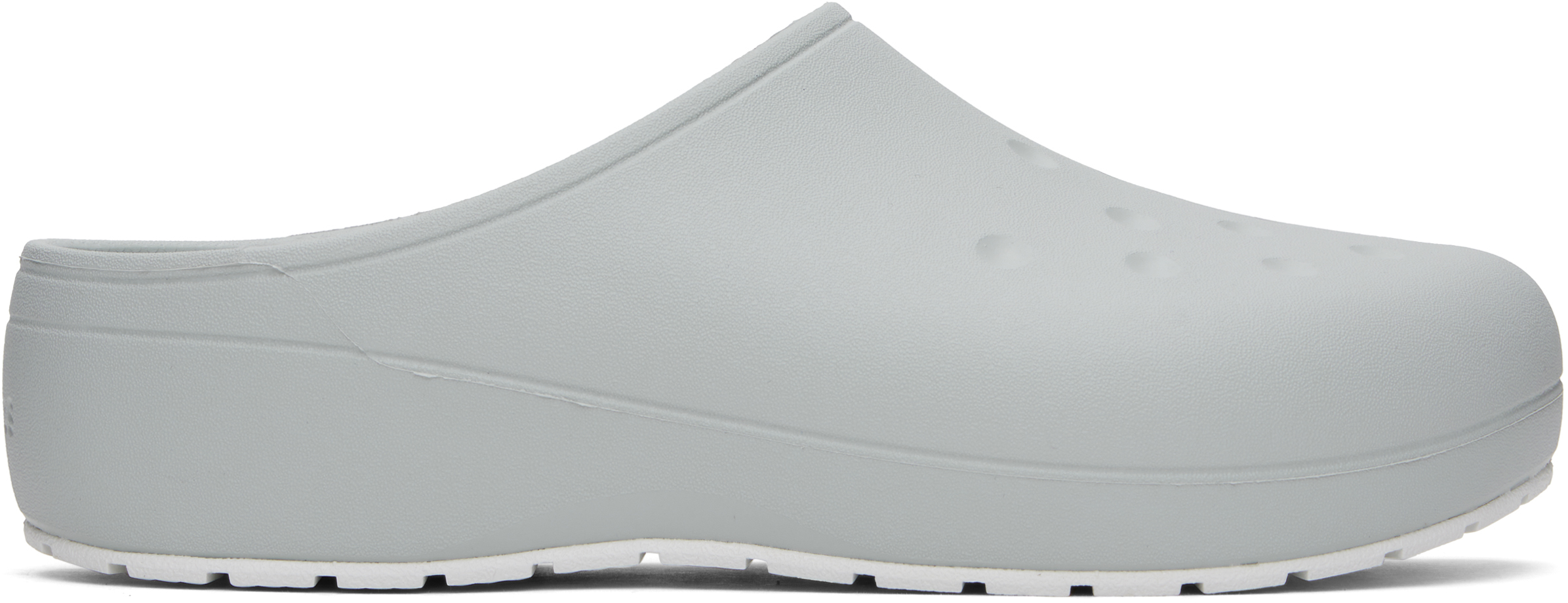 【関税込み】Crocs グレー Classic Quiet クロッグ Crocsのグレー Classic Quiet クロッグがセール中