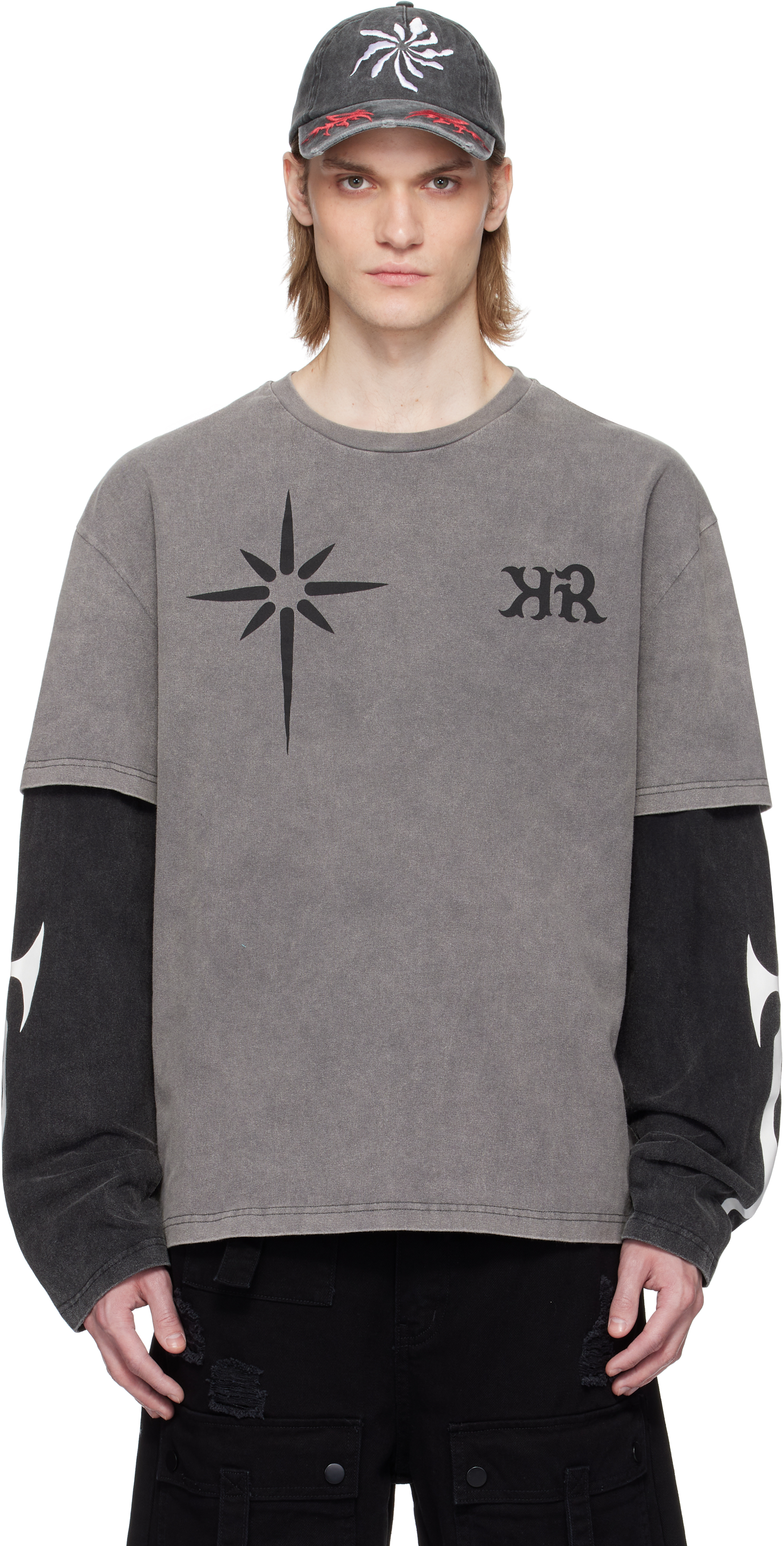 【関税込み】KUSIKOHC グレー&ブラック Layered 長袖Tシャツ KUSIKOHCのグレー&ブラック Layered 長袖Tシャツがセール中