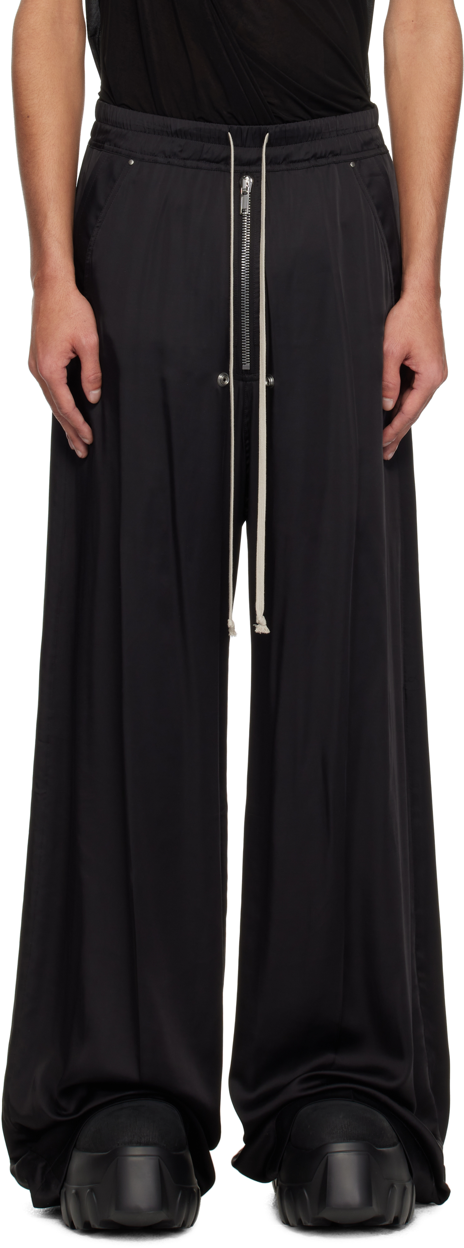 【関税込み】Rick Owens ブラック Hollywood Belas ワイドパンツ Rick Owensのブラック Hollywood Wide Bela トラウザーズがセール中