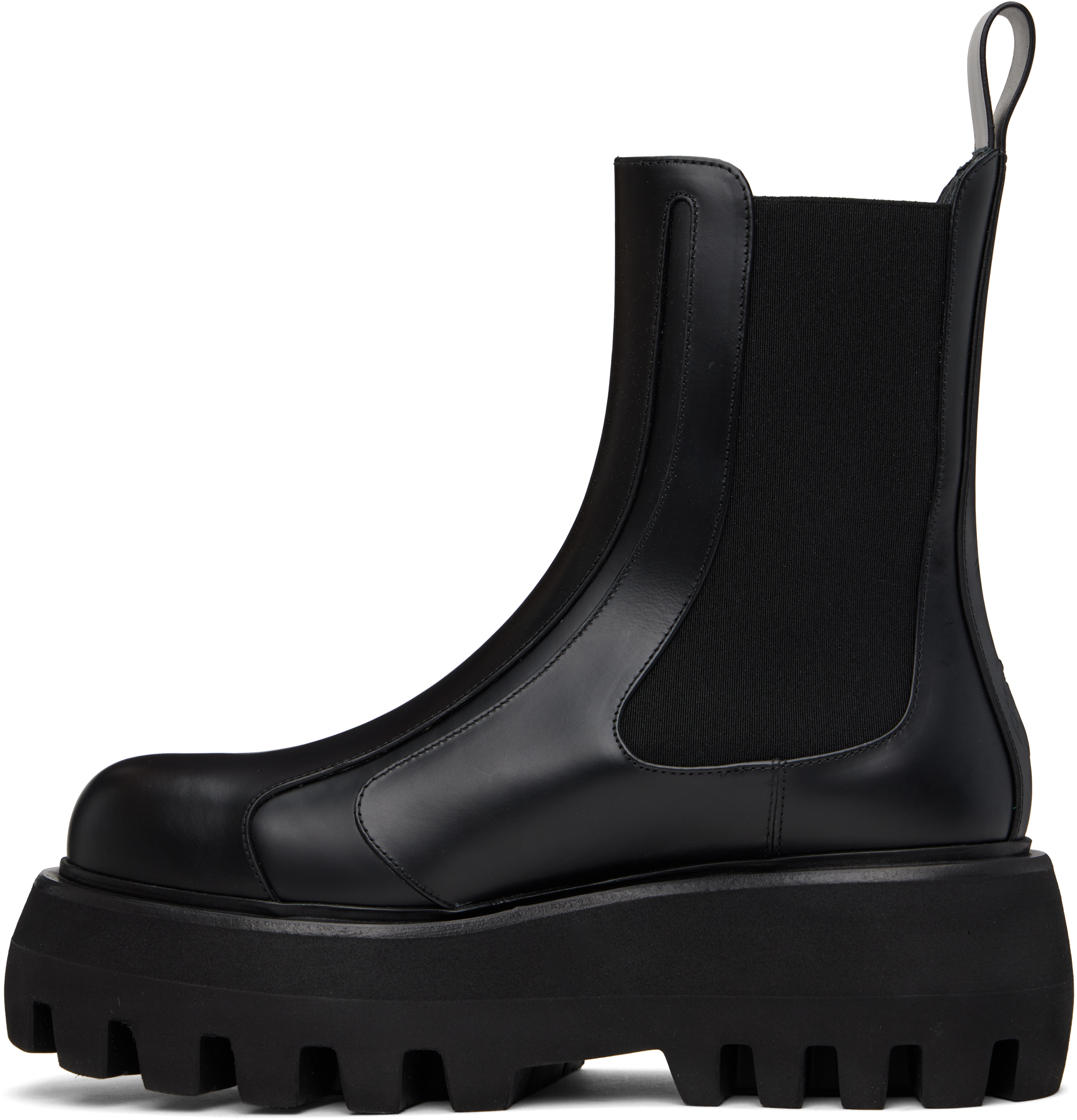 Alexander Mcqueen Black Glossy Leather Ankle Boots With Tank Sole In 1000 Black