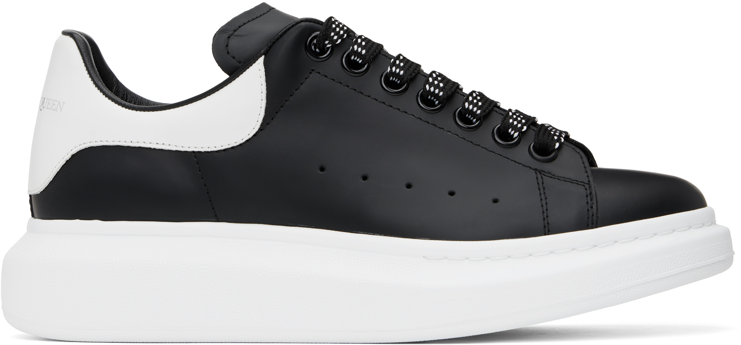 【関税込み】McQueen ホワイト＆ブラック Oversized スニーカー Alexander McQueen Oversized White Black (Women's