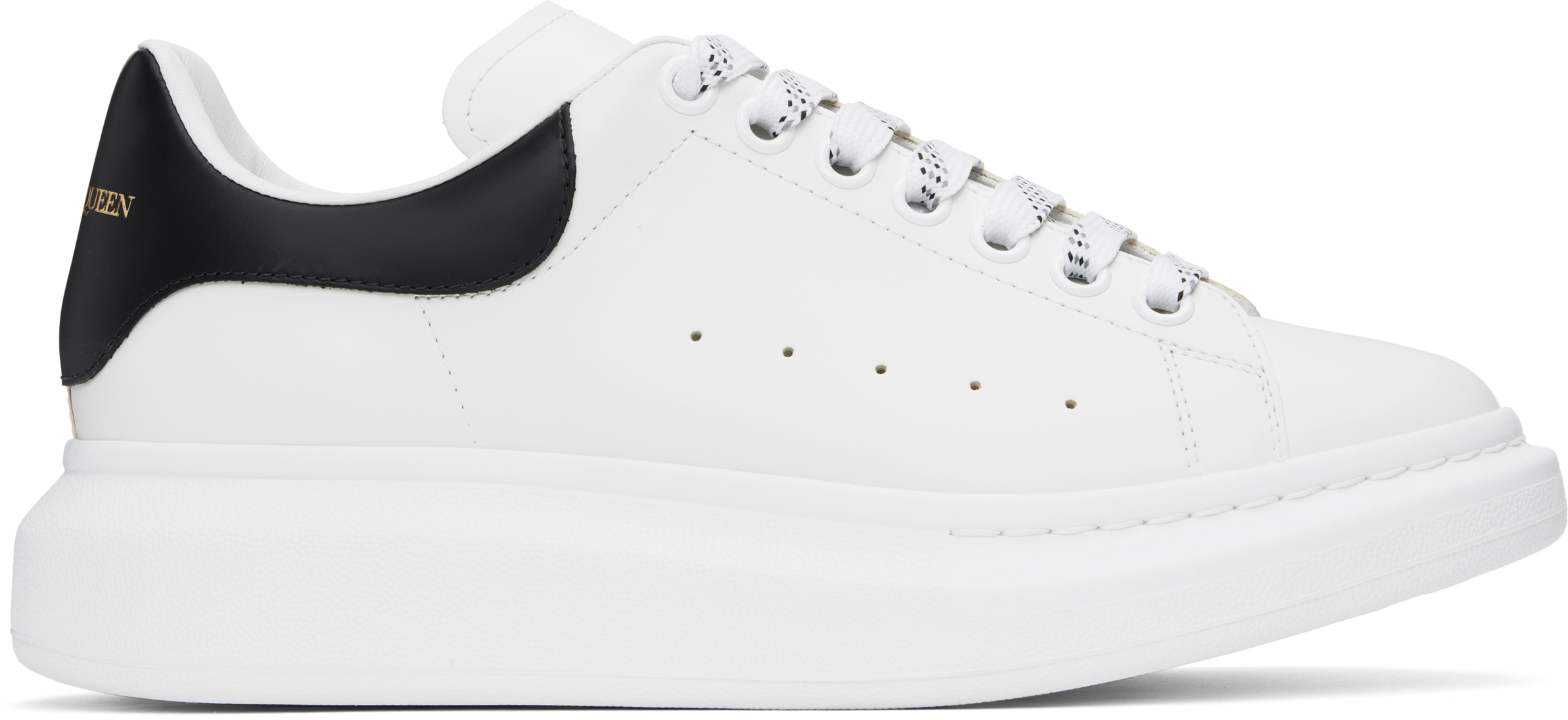 シューズ・サンダルその他 Alexander McQueen White and black Oversized sneakers McQueen: White & Black Oversized Sneakers | SSENSE
