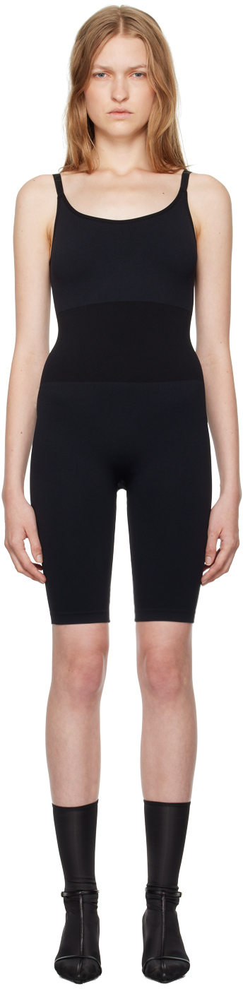 【関税込み】Swedish Stockings ブラック Rita ジャンプスーツ Swedish Stockingsのブラック Rita ジャンプスーツがセール中