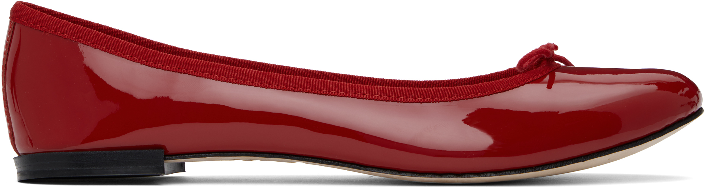 Repettoのレッド Cendrillon バレエシューズがセール中