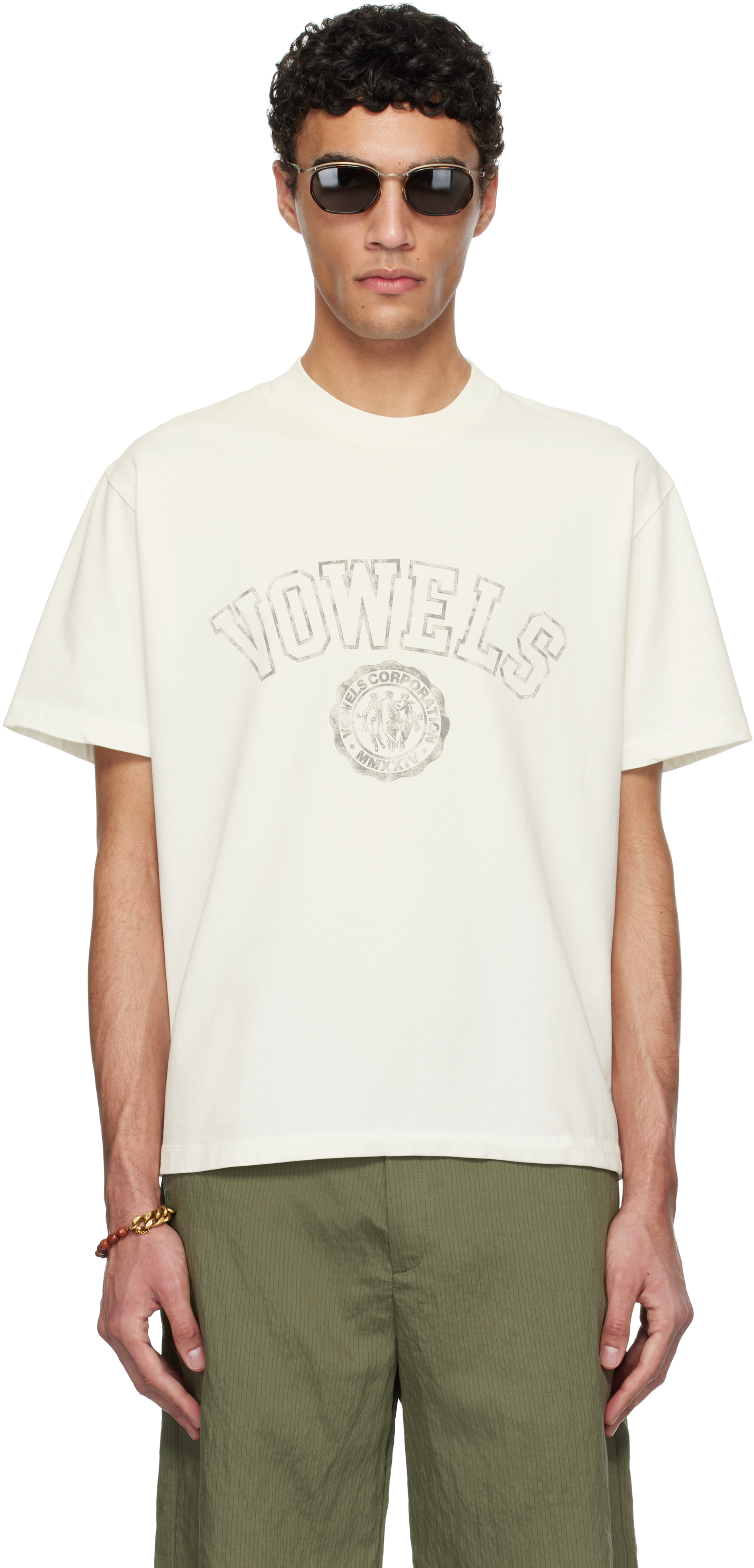 【関税込み】vowels オフホワイト Faded Collegiate Tシャツ Off-White Faded Collegiate T-shirt by vowels on Sale