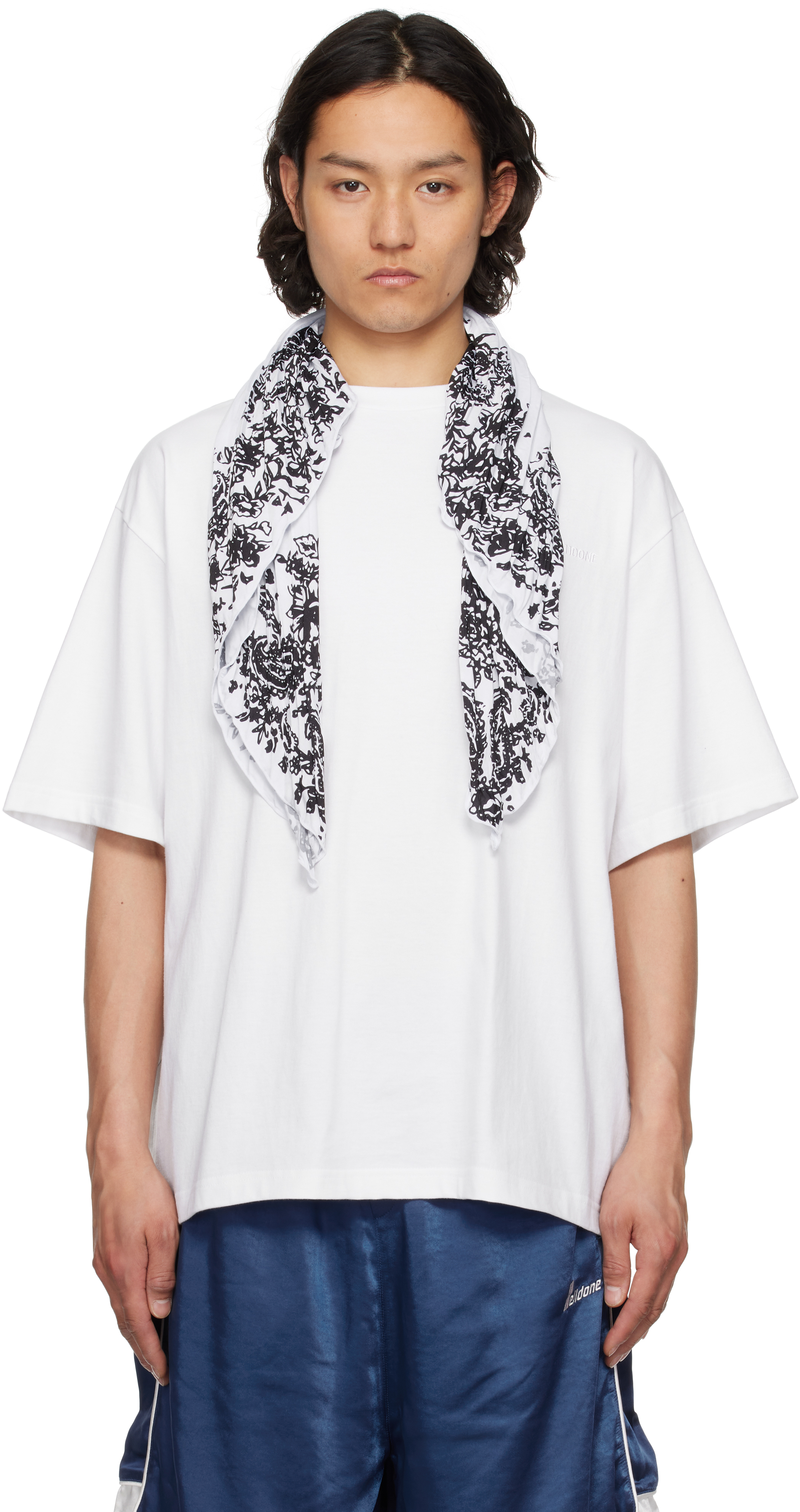 【関税込み】We11done ホワイト Wrinkled Muffler Tシャツ We11done: White Wrinkled Muffler T-shirt | SSENSE