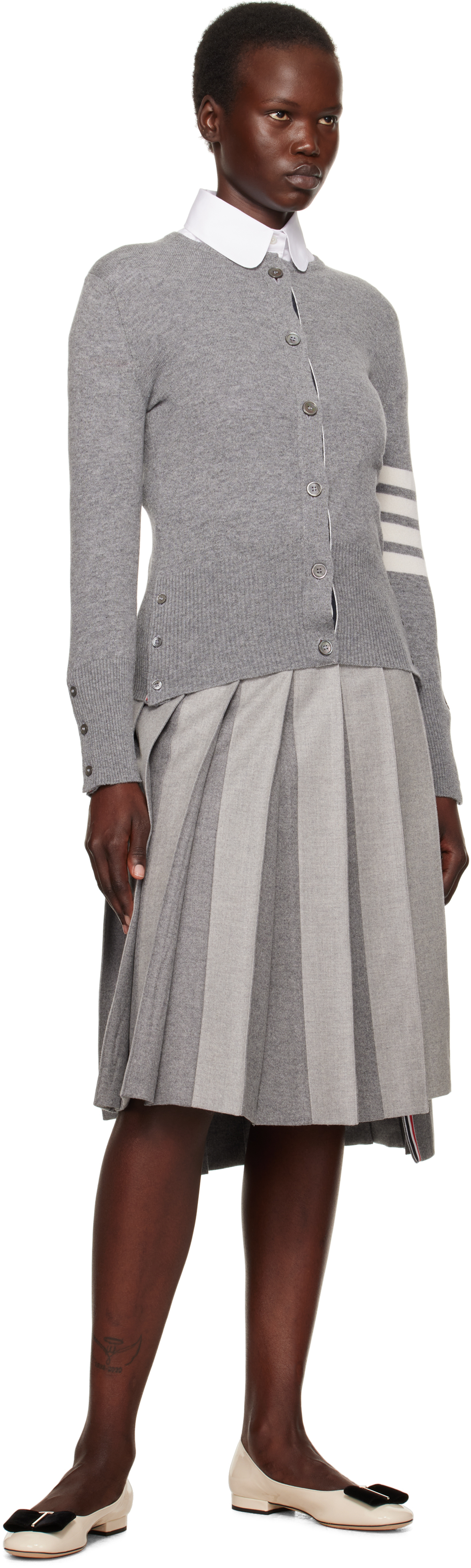 Thom Browne Gray Cashmere 4-bar Classic Crew Neck Cardigan In 055 Lt Grey