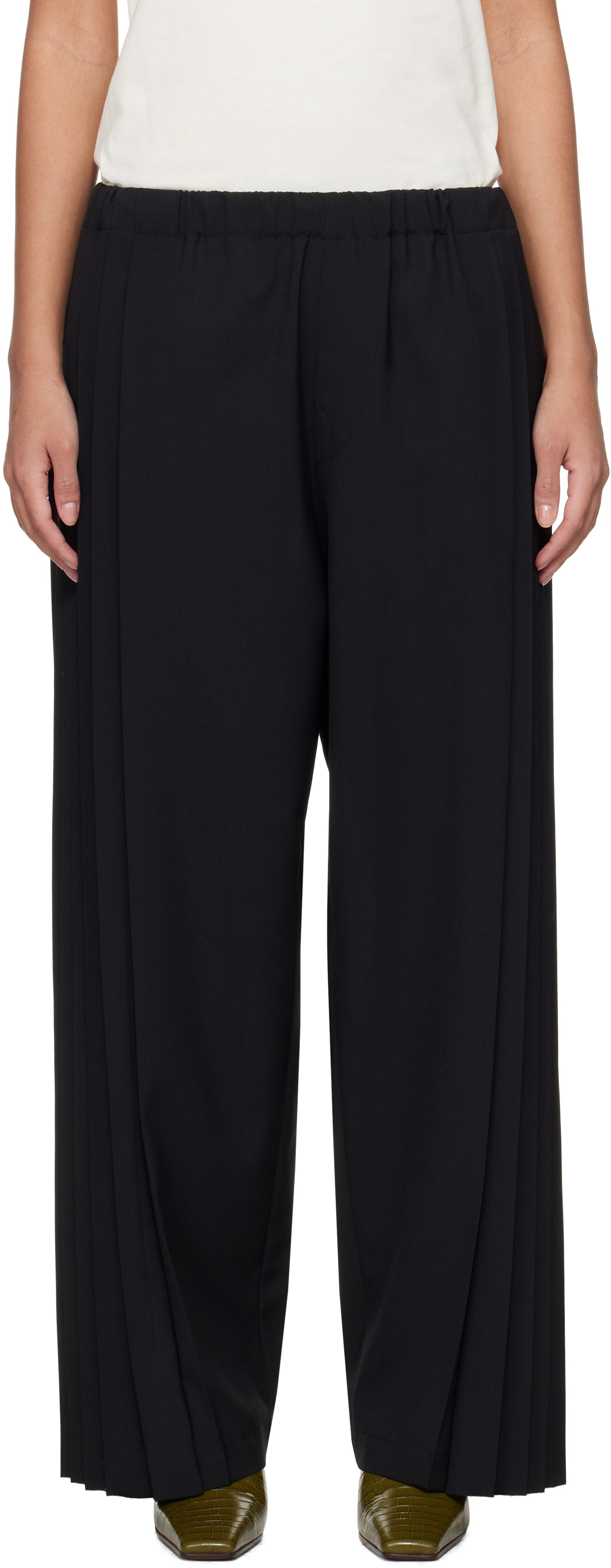 Black Pleated Trousers