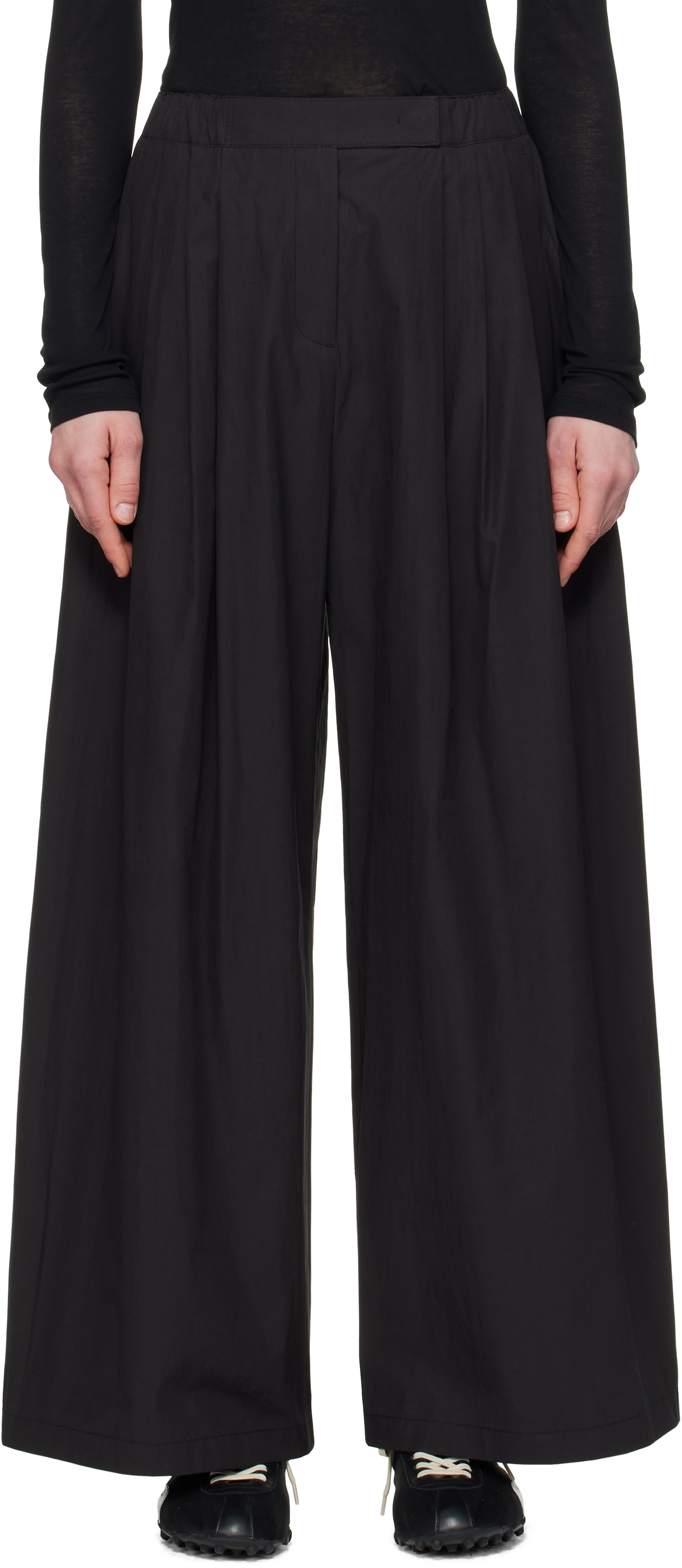 Black Three Tuck Banding Trousers by AMOMENTO on Sale Black Three Tuck Banding Trousers by AMOMENTO on Sale