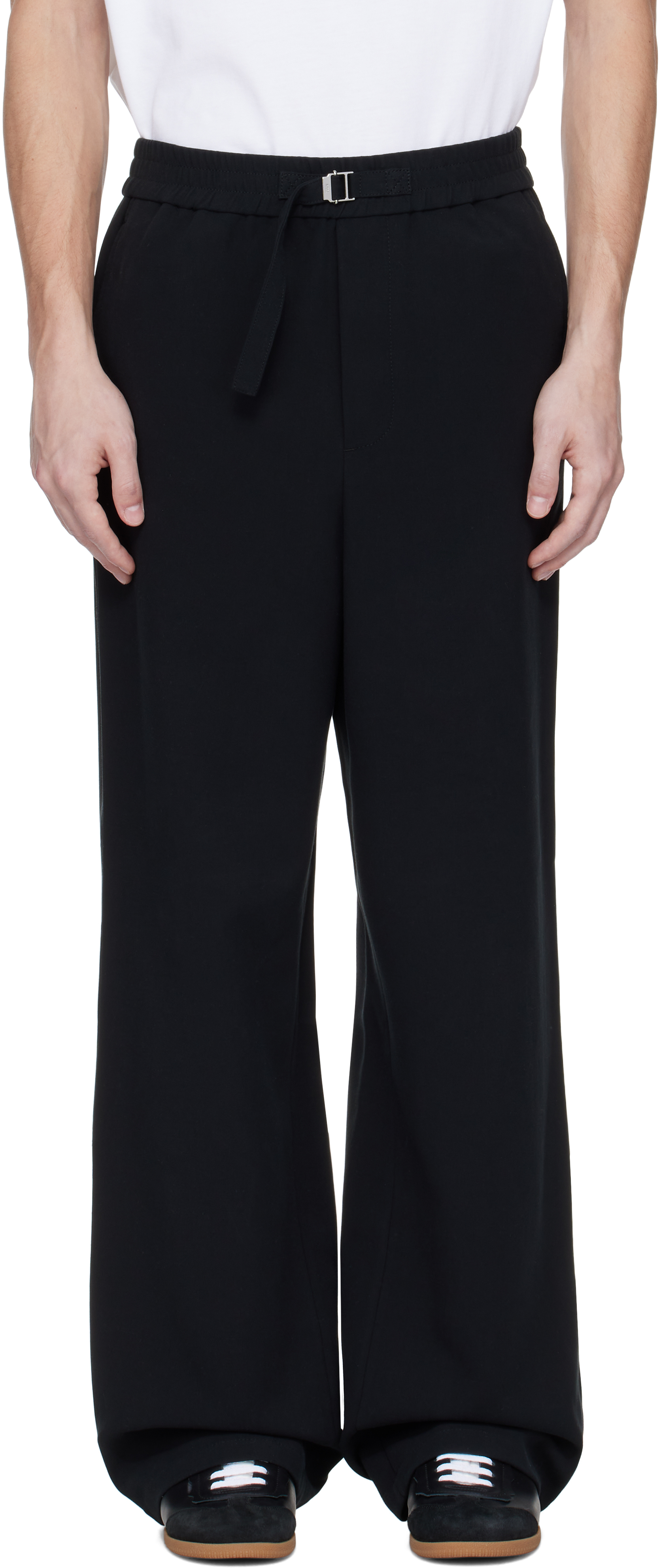【送料&関税込】Ami Alexandre Mattiussi Trousers Pences AMI ALEXANDRE MATTIUSSI Pleated crepe wide-leg pants | THE