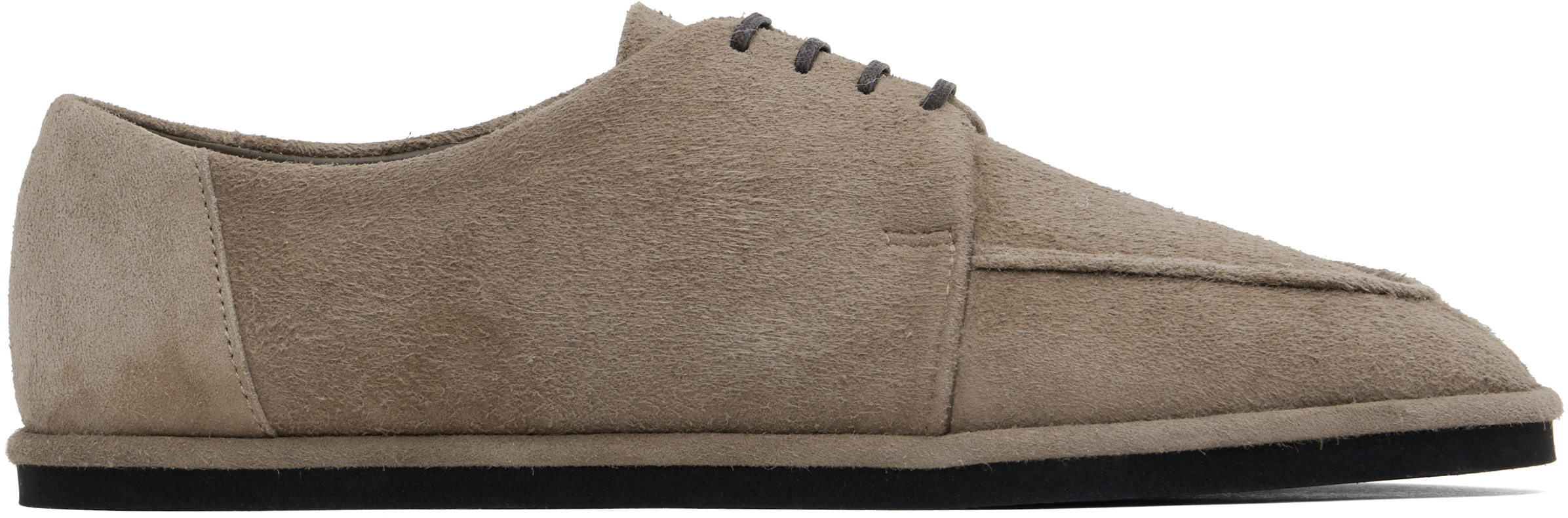 AURALEE ベージュ スエード モカシン オーラリーより新登場