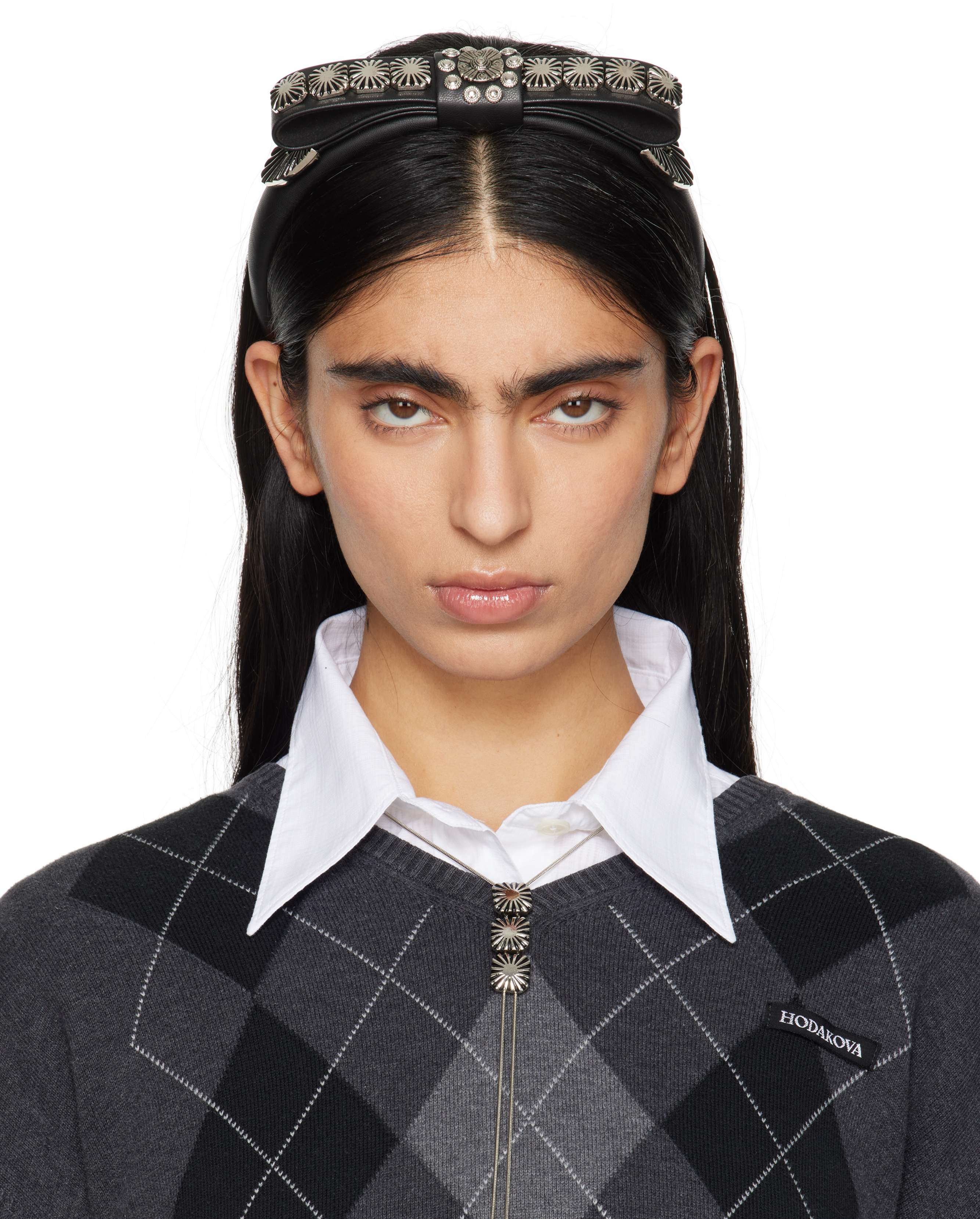 【関税込み】Toga Pulla ヘアバンド & ヘアアクセサリー Toga Pullaのブラック Metal Ribbon ヘアバンドがセール中