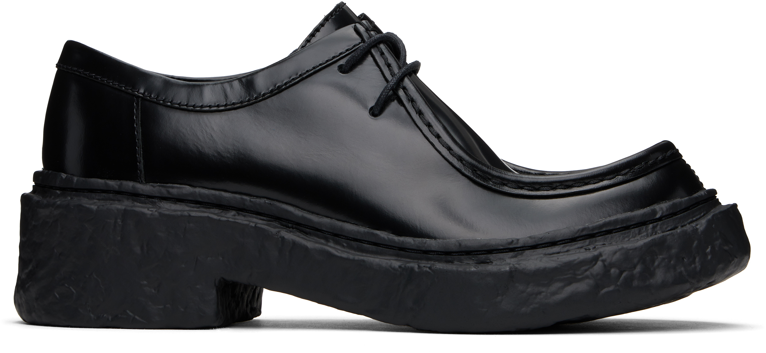 CAMPERLABのブラック Vamonos ダービーがセール中