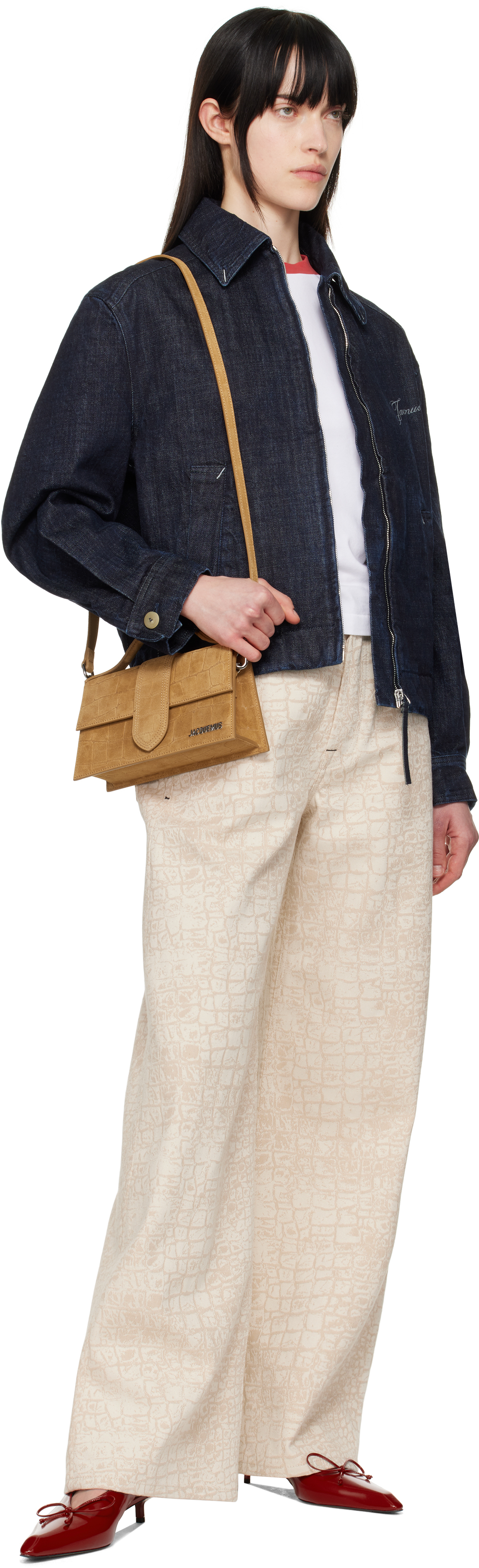 Jacquemus Le Grand Bambino Beige Handbag With Logo Lettering On The Front And Crocodile Skin Effect In Suede W In 830 Camel