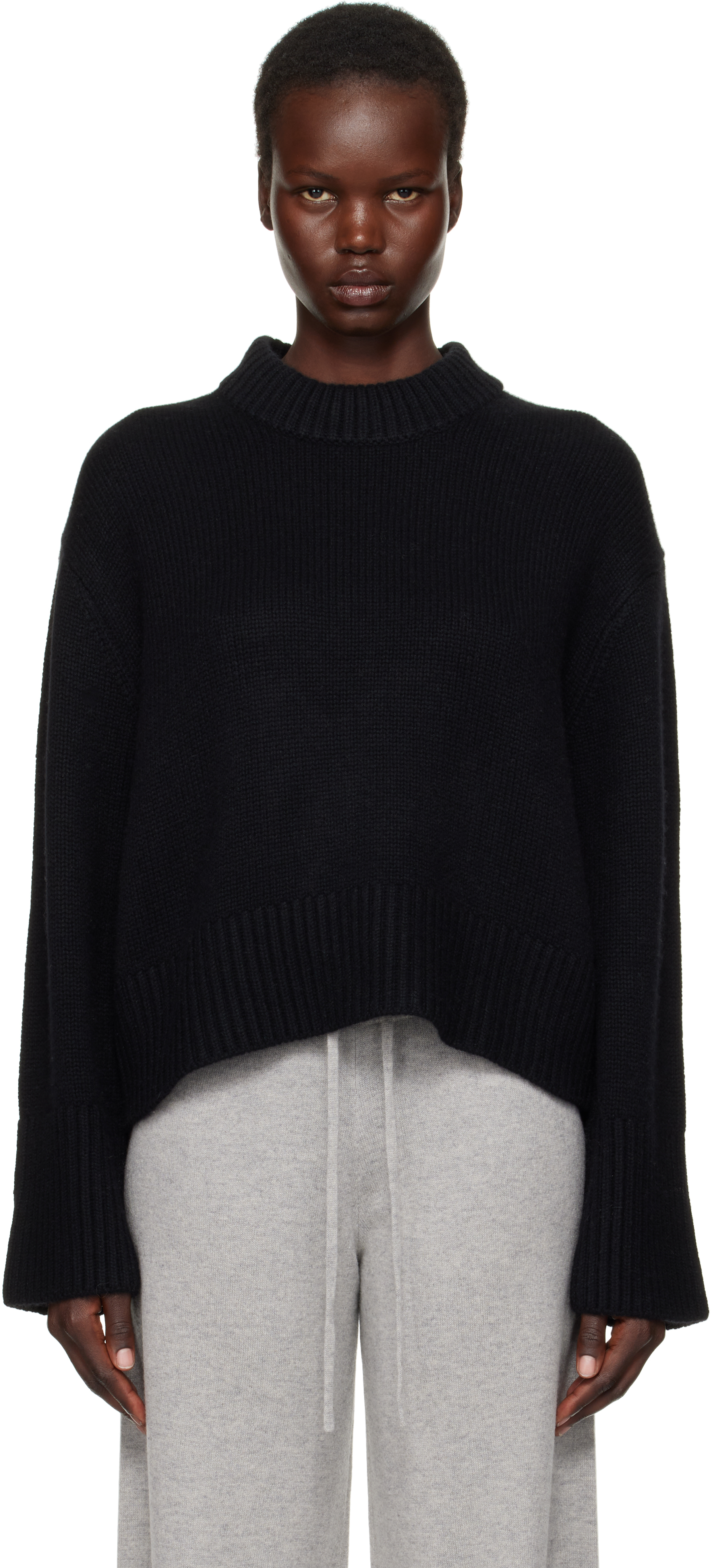 新品・タグ付 LISA YANG タートルカシミアニットブラック Size0 新品・タグ付 LISA YANG タートルカシミアニットブラック Size0