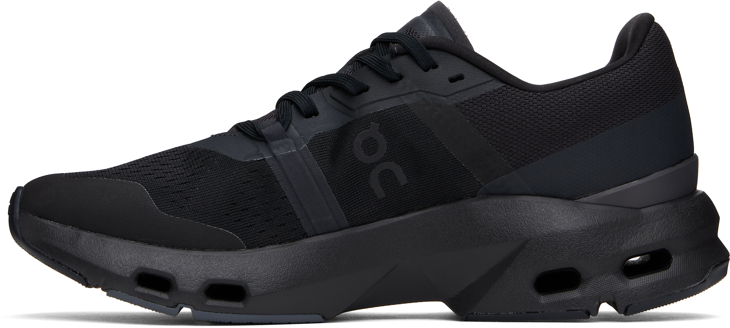 On Cloudpulse Sneaker In Black | Eclipse