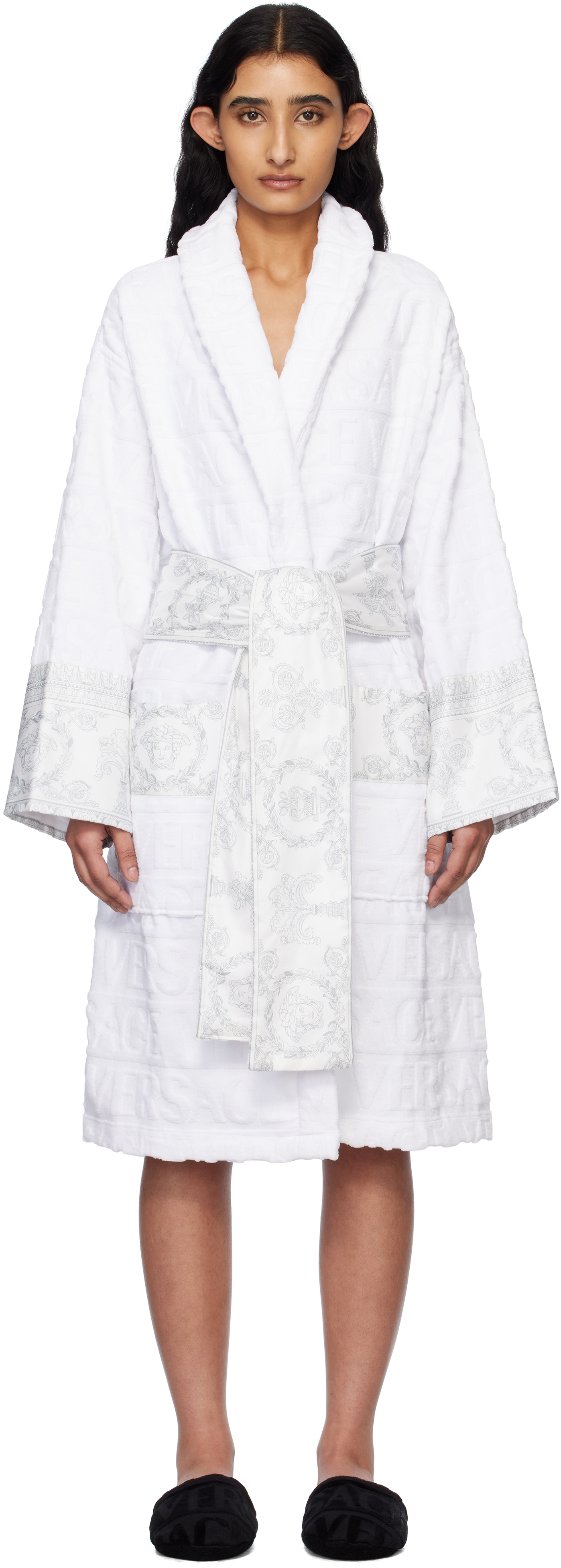 【送料&関税込】Versace White Bathrobe With Baroque Pattern I ♡ Baroque Bathrobe White,Silver | VERSACE US