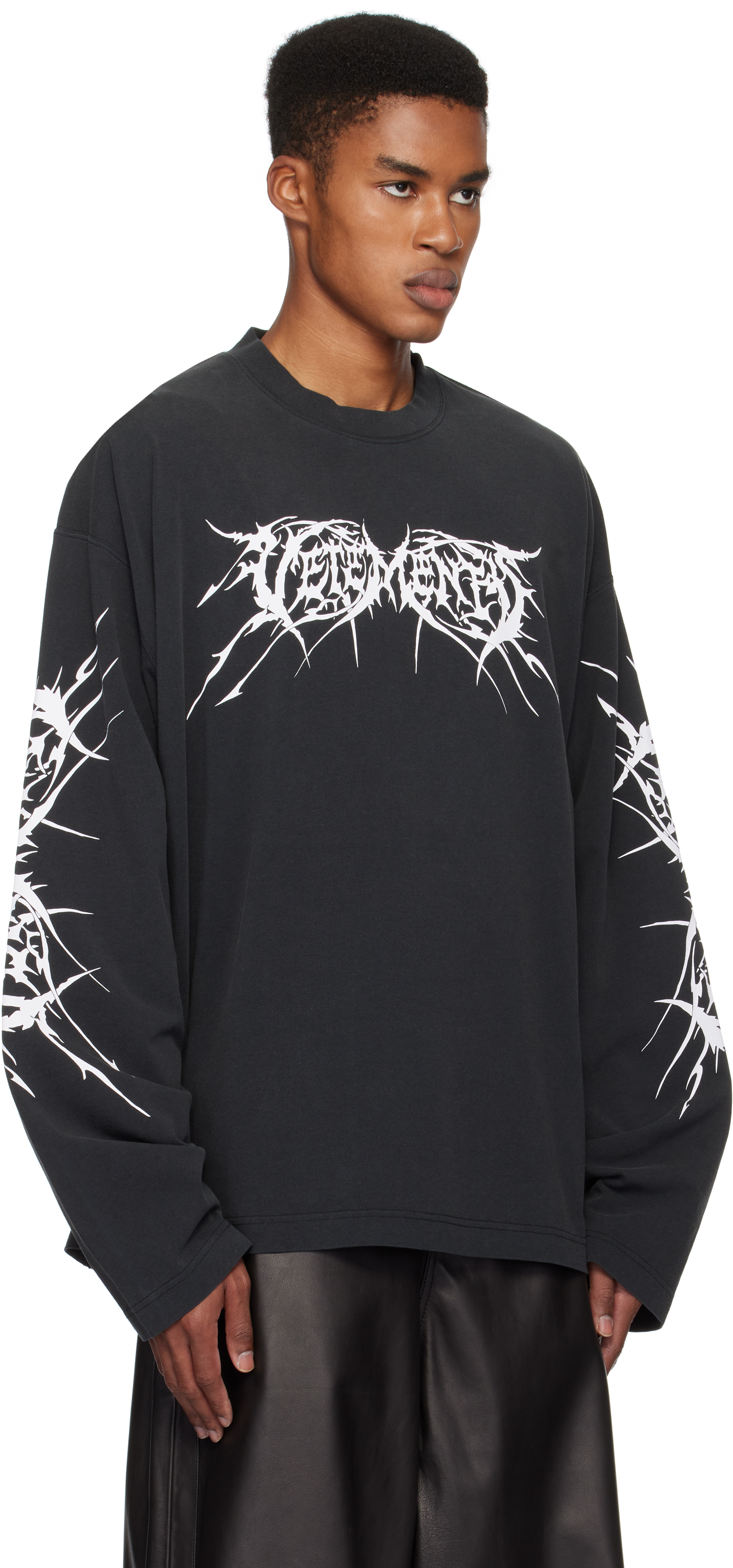 Vetements Crew Neck Sweater In Black/white