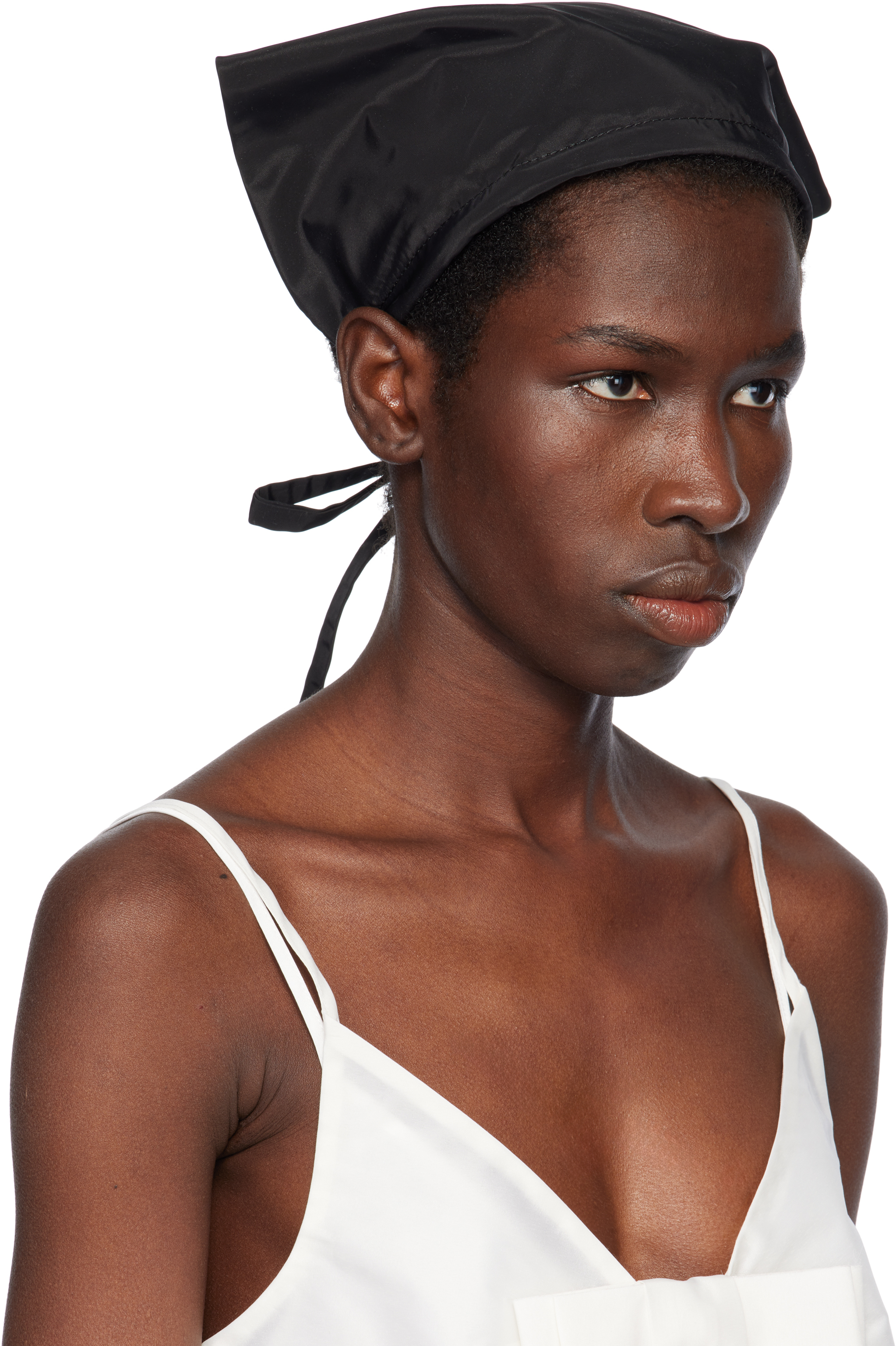 【関税込み】Sandy Liang ブラック Acute Bandana ヘアバンド Black Acute Bandana Headband by Sandy Liang on Sale