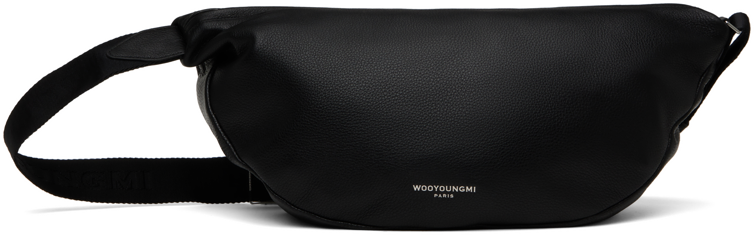 【関税込み】WOOYOUNGMI ブラック Moon レザー バッグ WOOYOUNGMIのブラック Moon レザー バッグがセール中