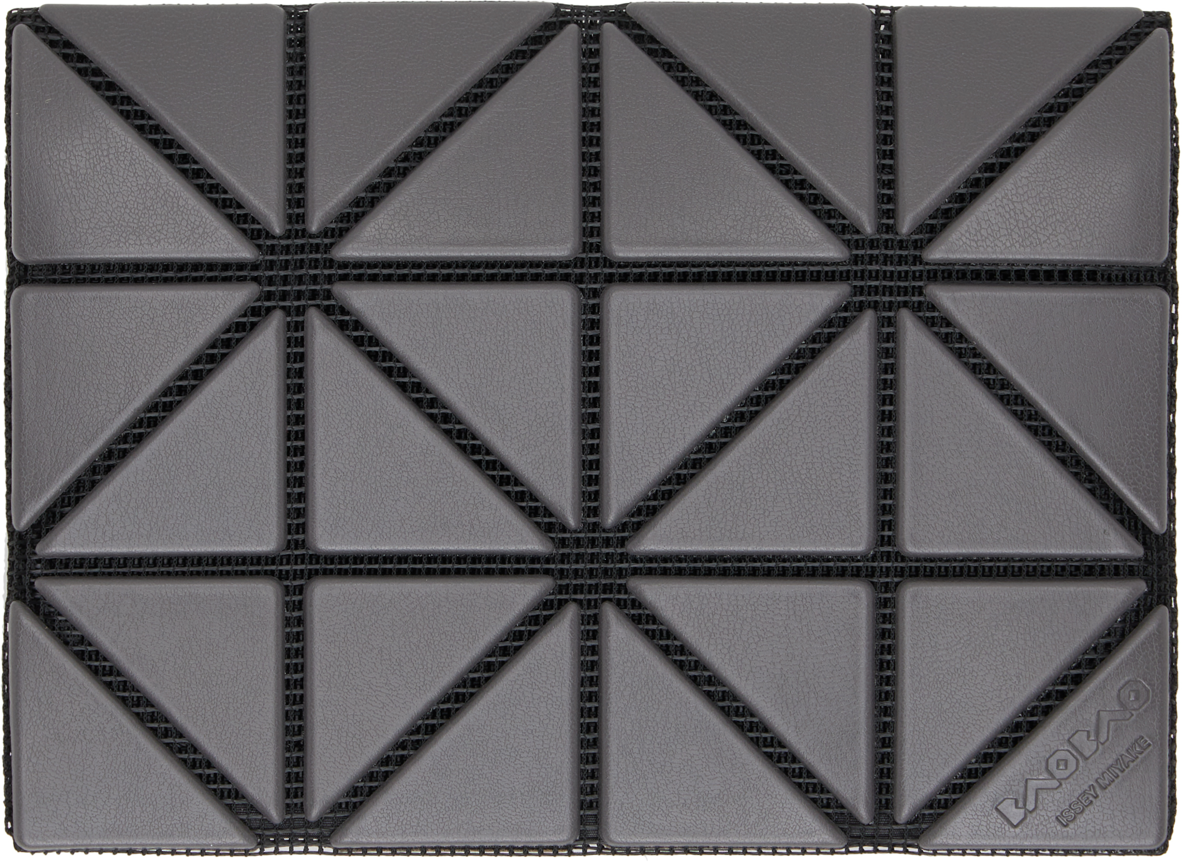 【限定】BAOBAO ISSEY MIYAKE CARD CASE MATTE CARD CASE MATTE – ISSEY MIYAKE ONLINE STORE