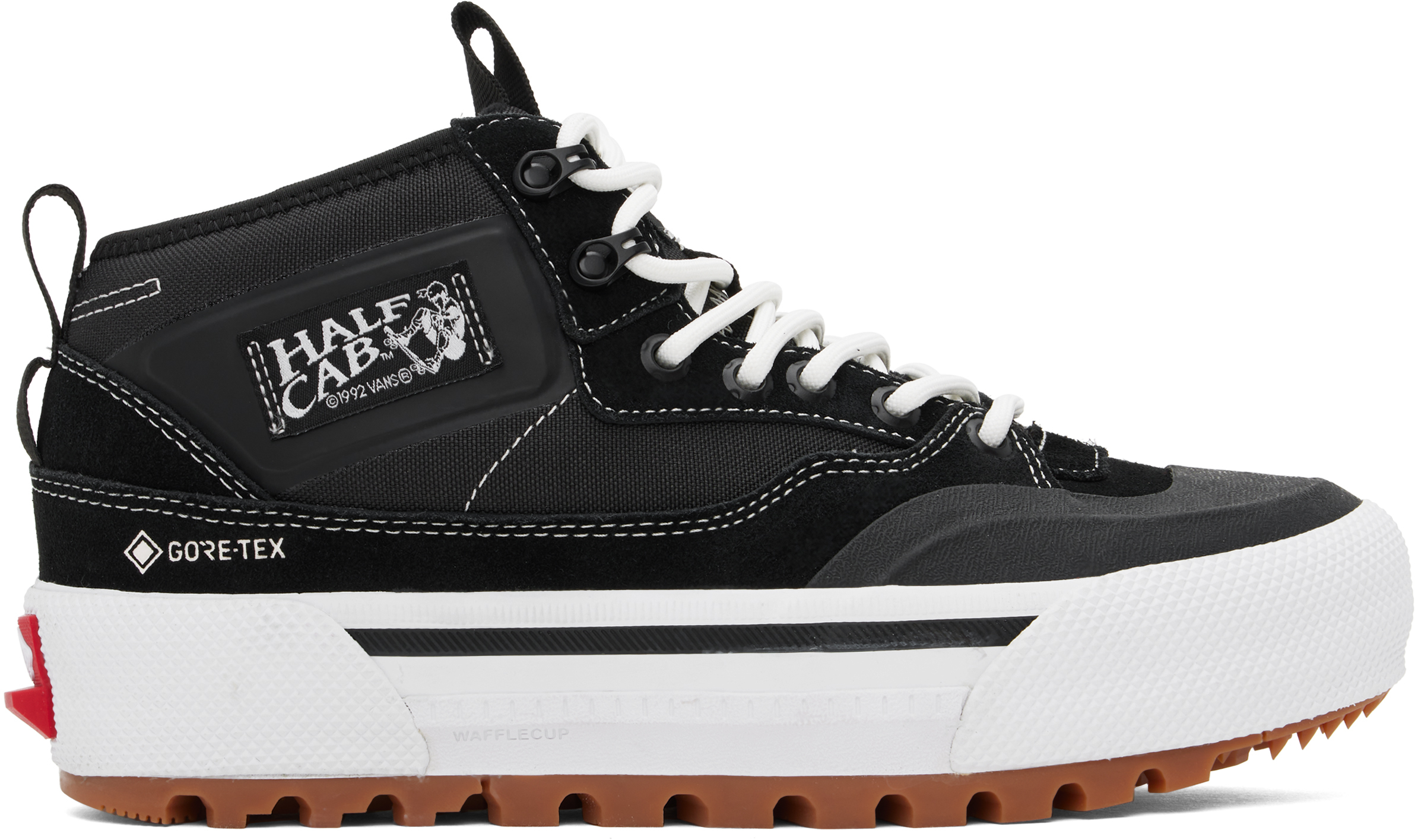 【VANS】 ヴァンズ MTE Half Cab GORE-TEX BLACK/WHITE 国内発送 Vans: Black & White MTE Half Cab GORE-TEX Sneakers | SSENSE