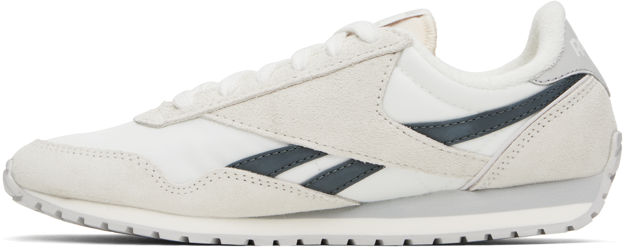 Reebok Classic Legacy Az Sneakers In Chalk/chalk/grey 5