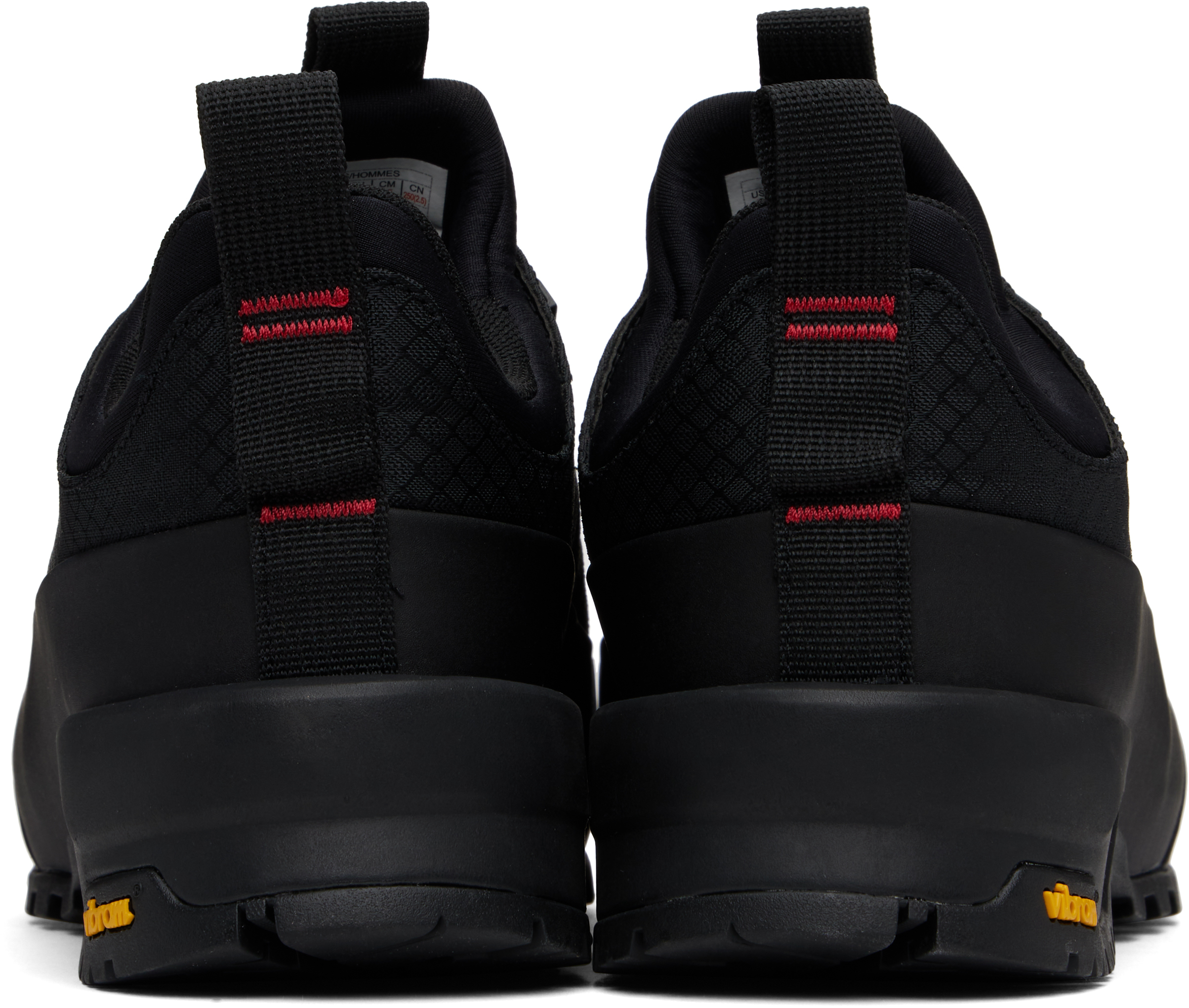 The North Face Low-top Sneakers With Round Toe And All-terrain Grip In Tnf Black Kx7