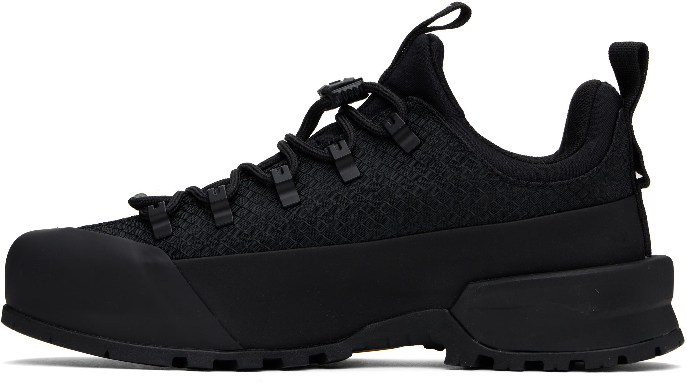 The North Face Low-top Sneakers With Round Toe And All-terrain Grip In Tnf Black Kx7