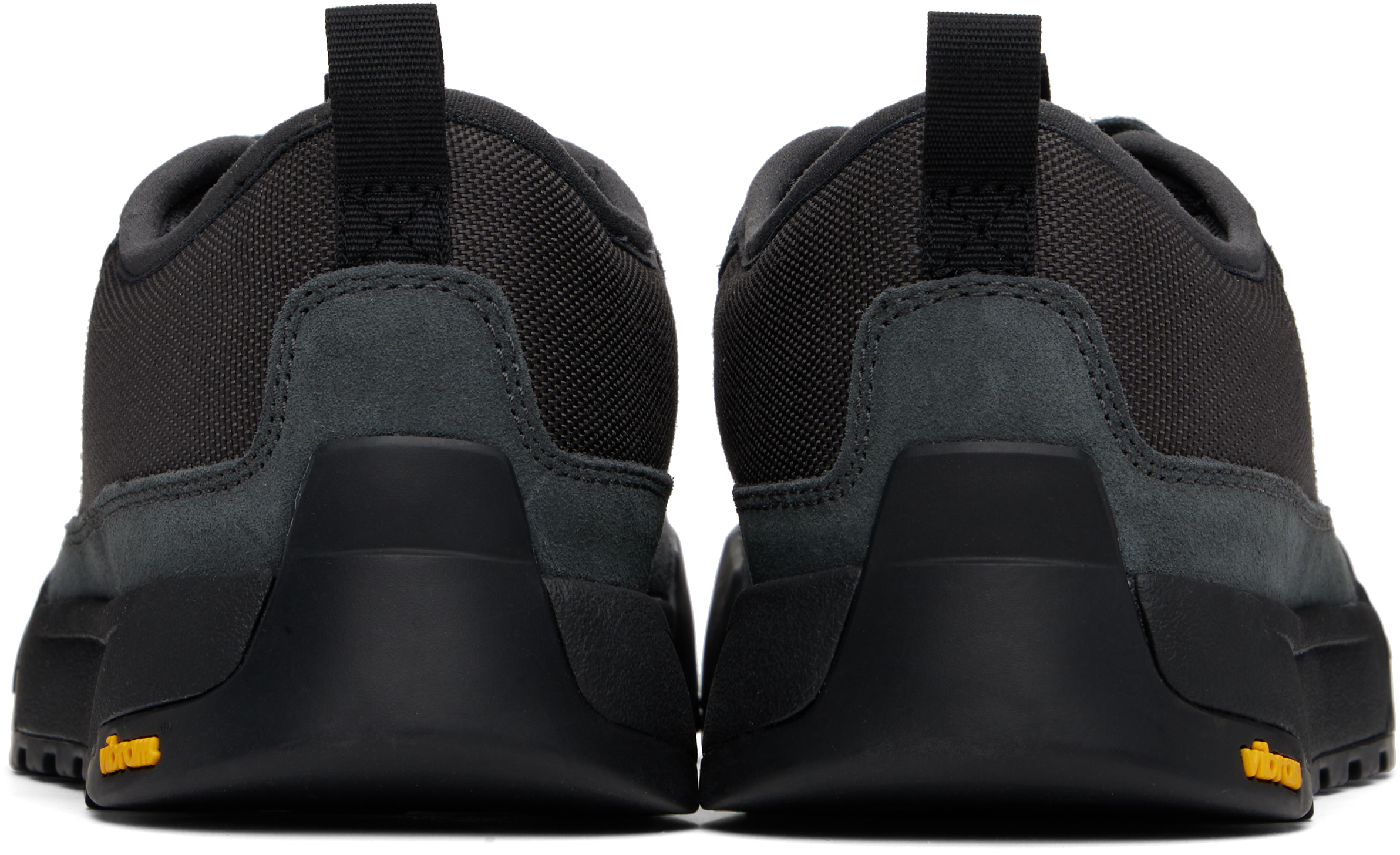The North Face Gray Clyffe Sneakers In Grey Tnf Black Mn8