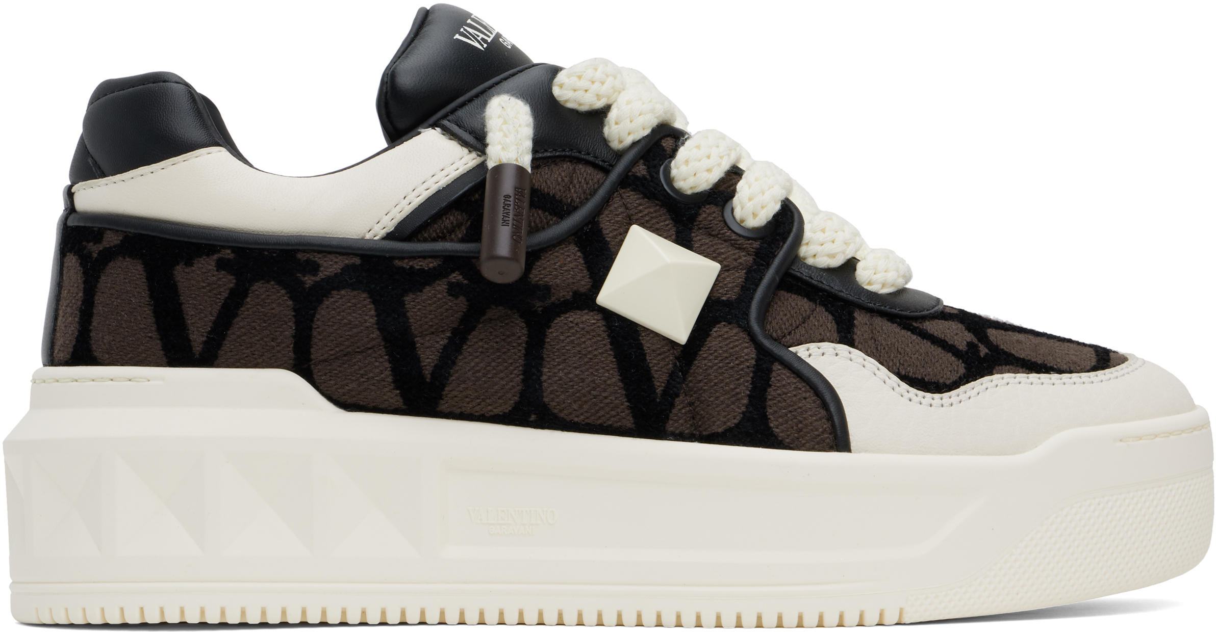 Valentino Garavani メンズ スニーカー | SSENSE 日本 Valentino Garavani メンズ スニーカー | SSENSE 日本