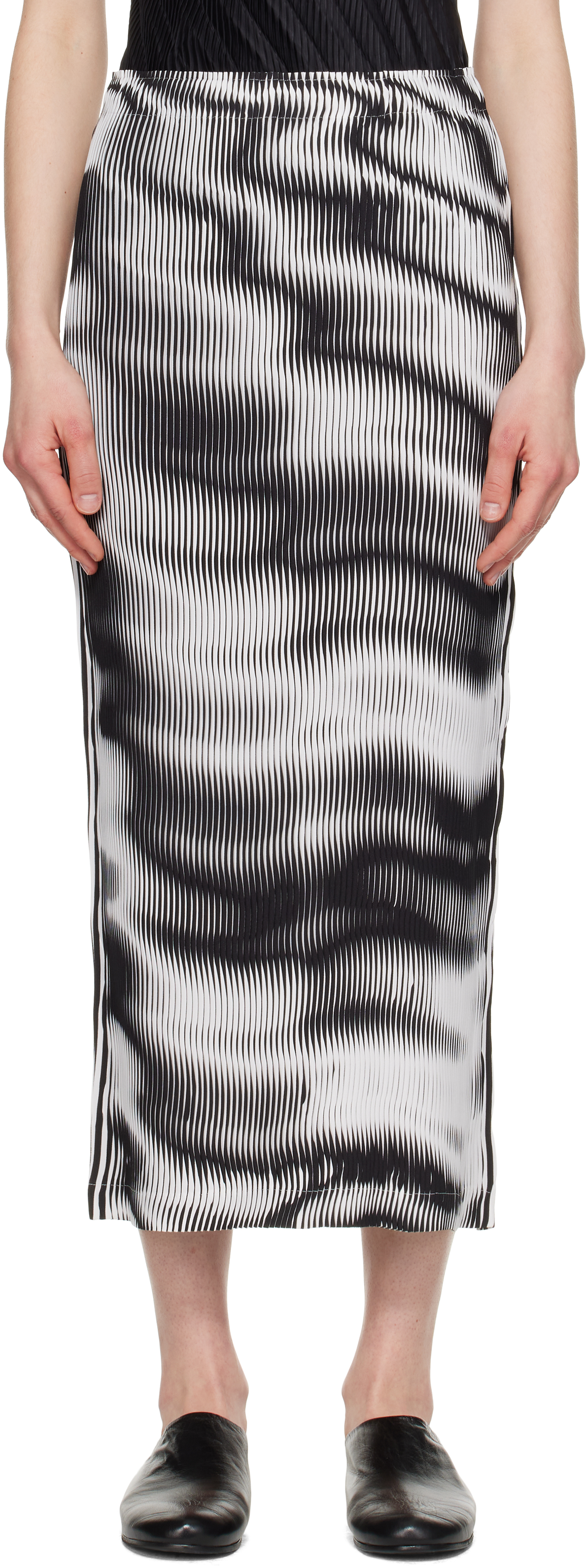 White & Black Sway Pleats Midi Skirt