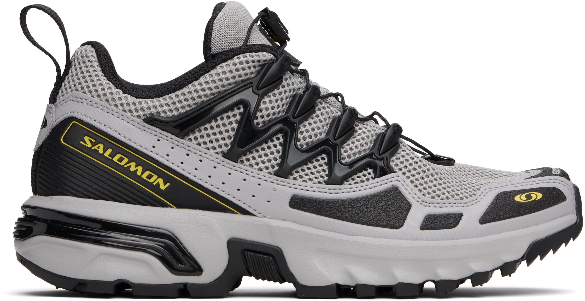 Salomonのグレー ACS + OG スニーカーがセール中